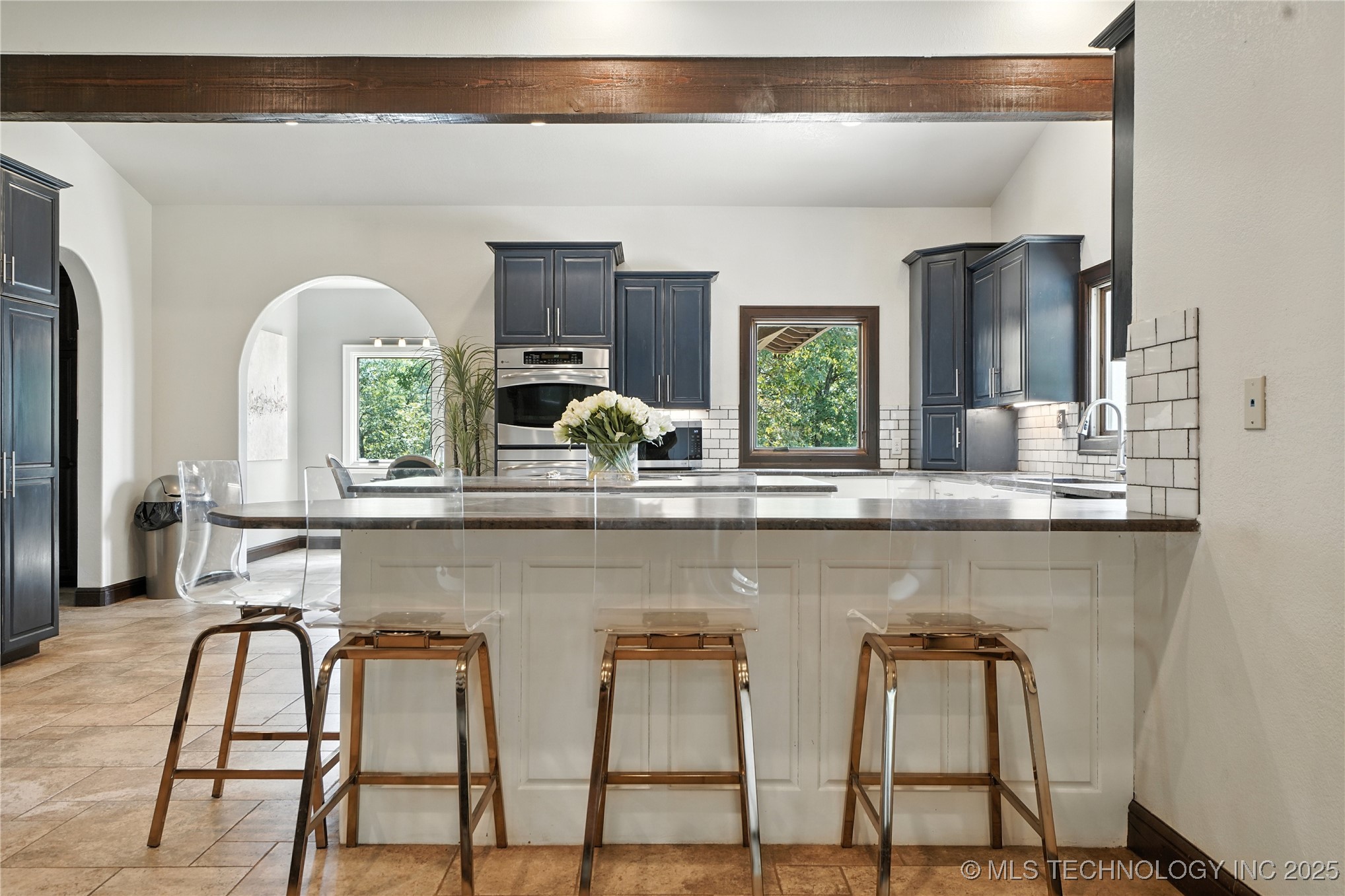 2545123 Property Photo 9