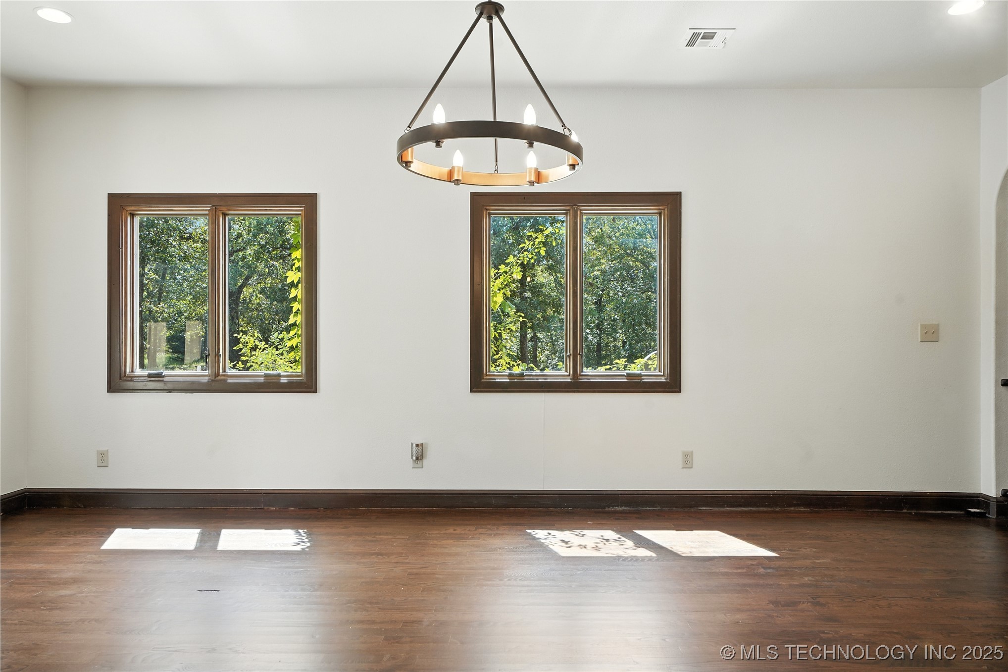 2545123 Property Photo 10