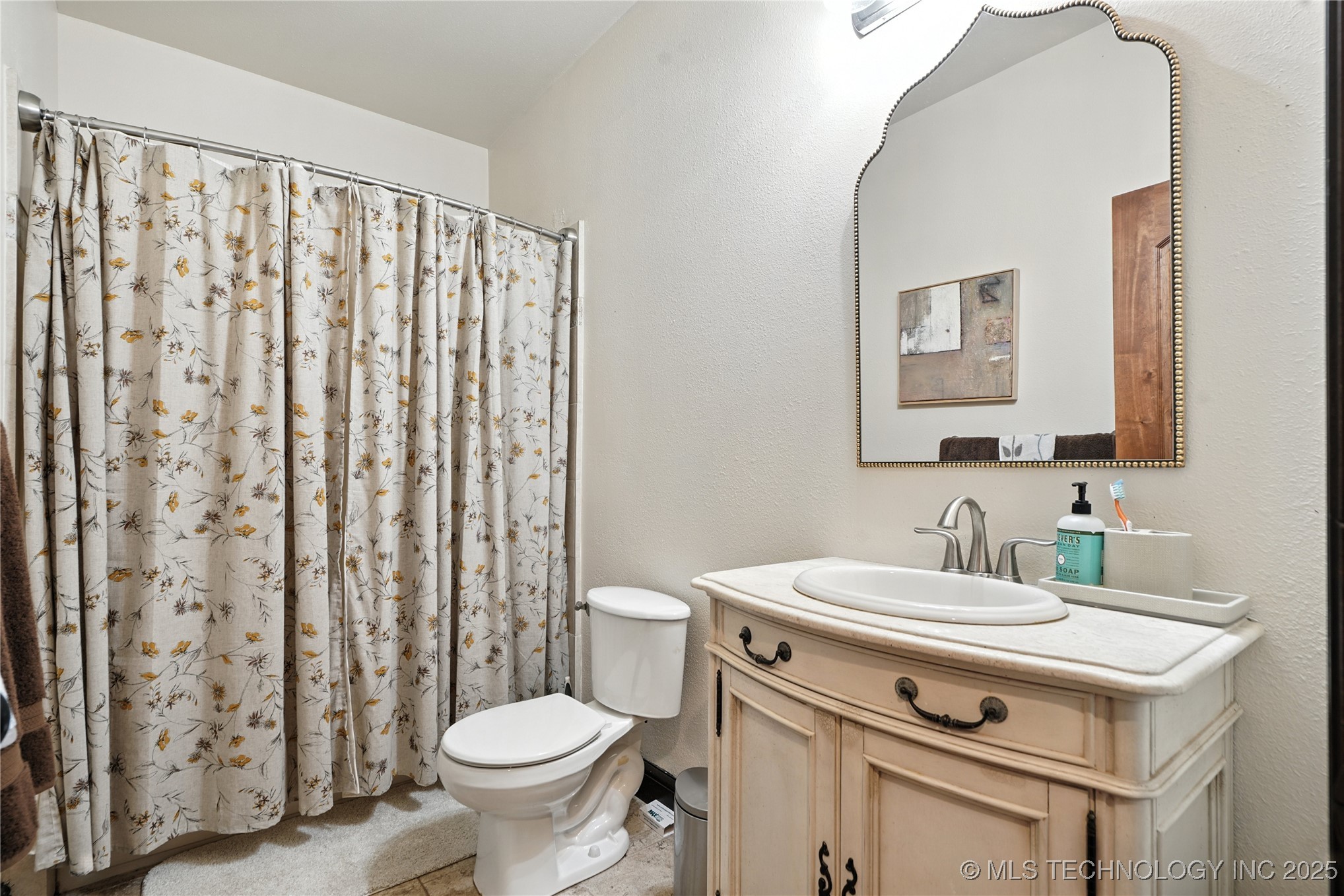 2545123 Property Photo 15