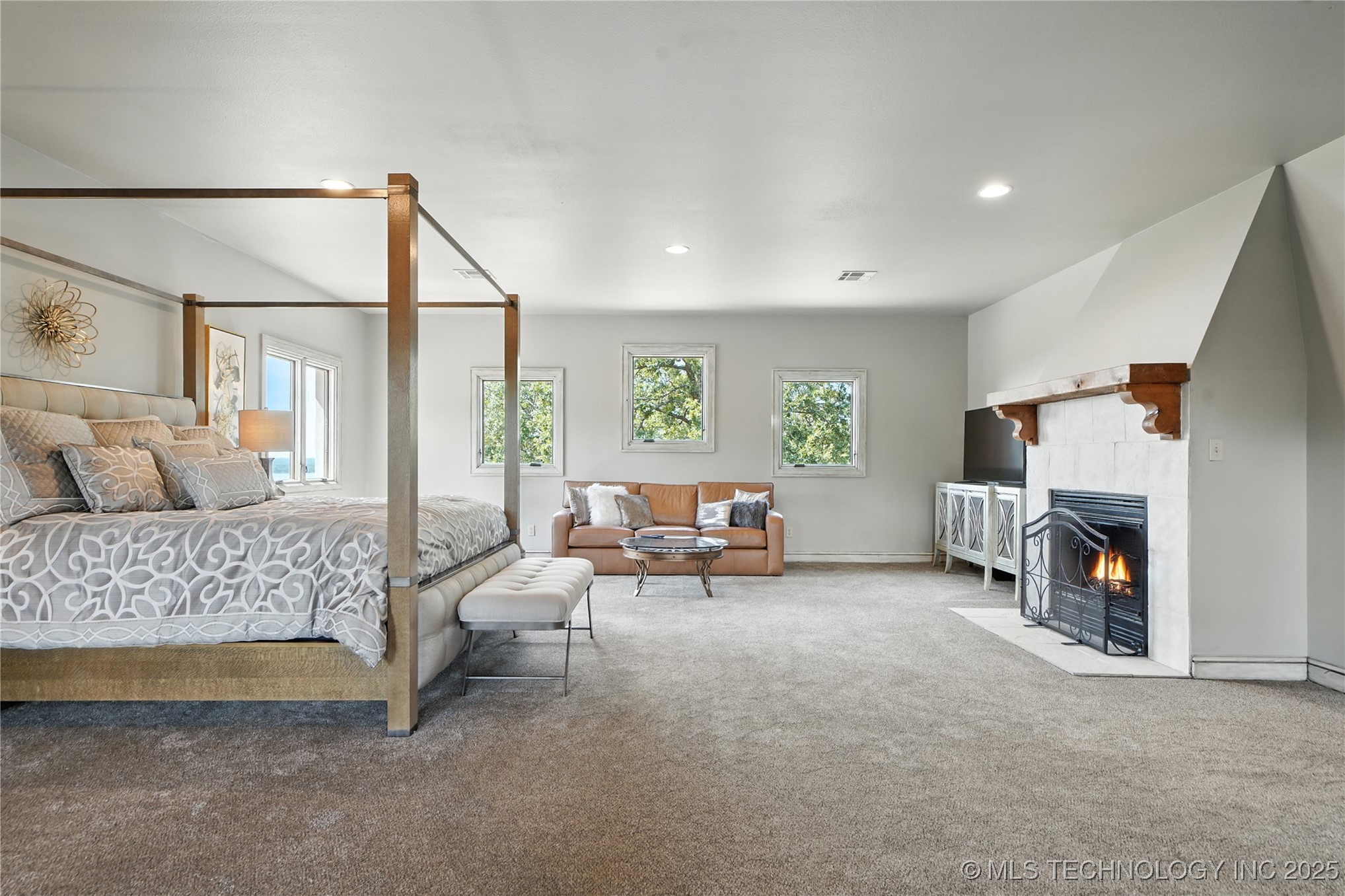 2545123 Property Photo 19