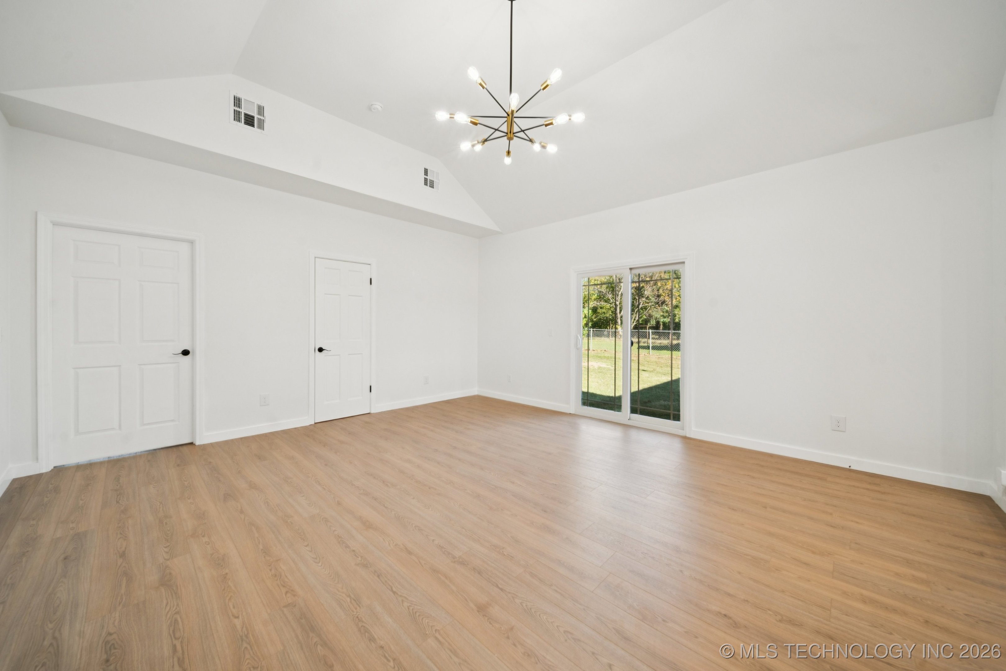 220 W Memphis Street Property Photo 12