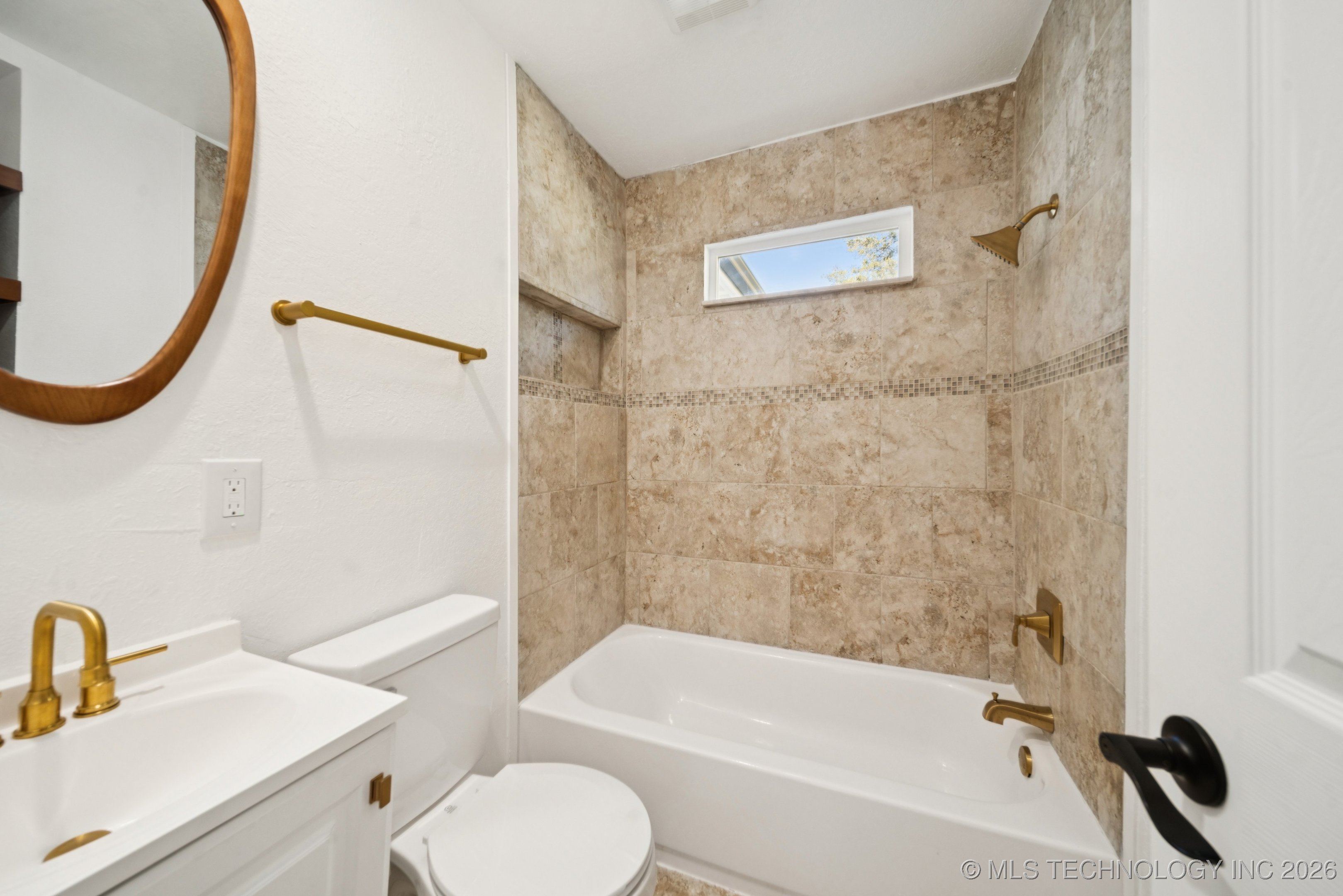 220 W Memphis Street Property Photo 21