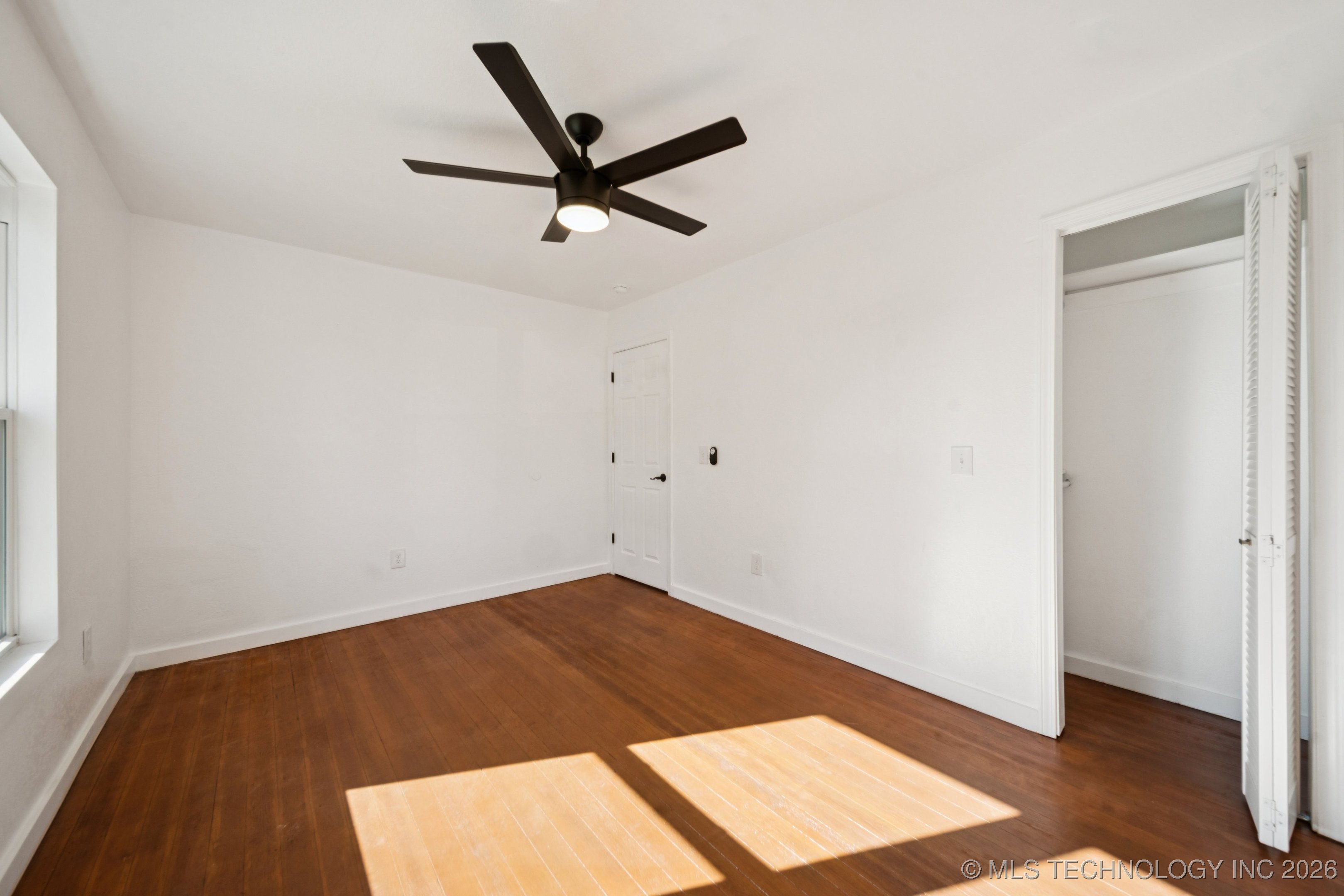 220 W Memphis Street Property Photo 23