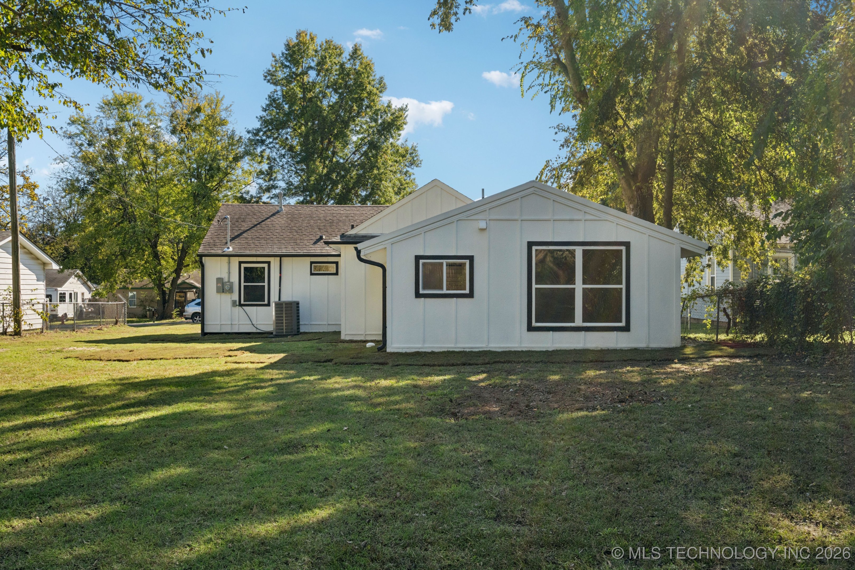 220 W Memphis Street Property Photo 29