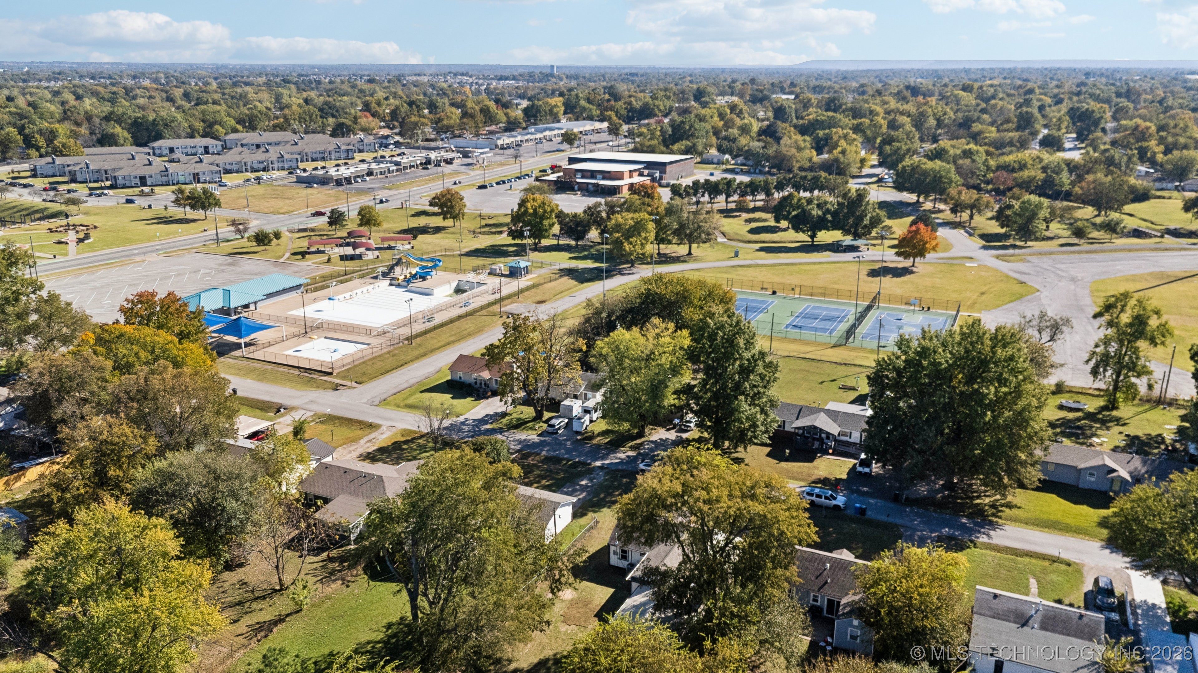 220 W Memphis Street Property Photo 31