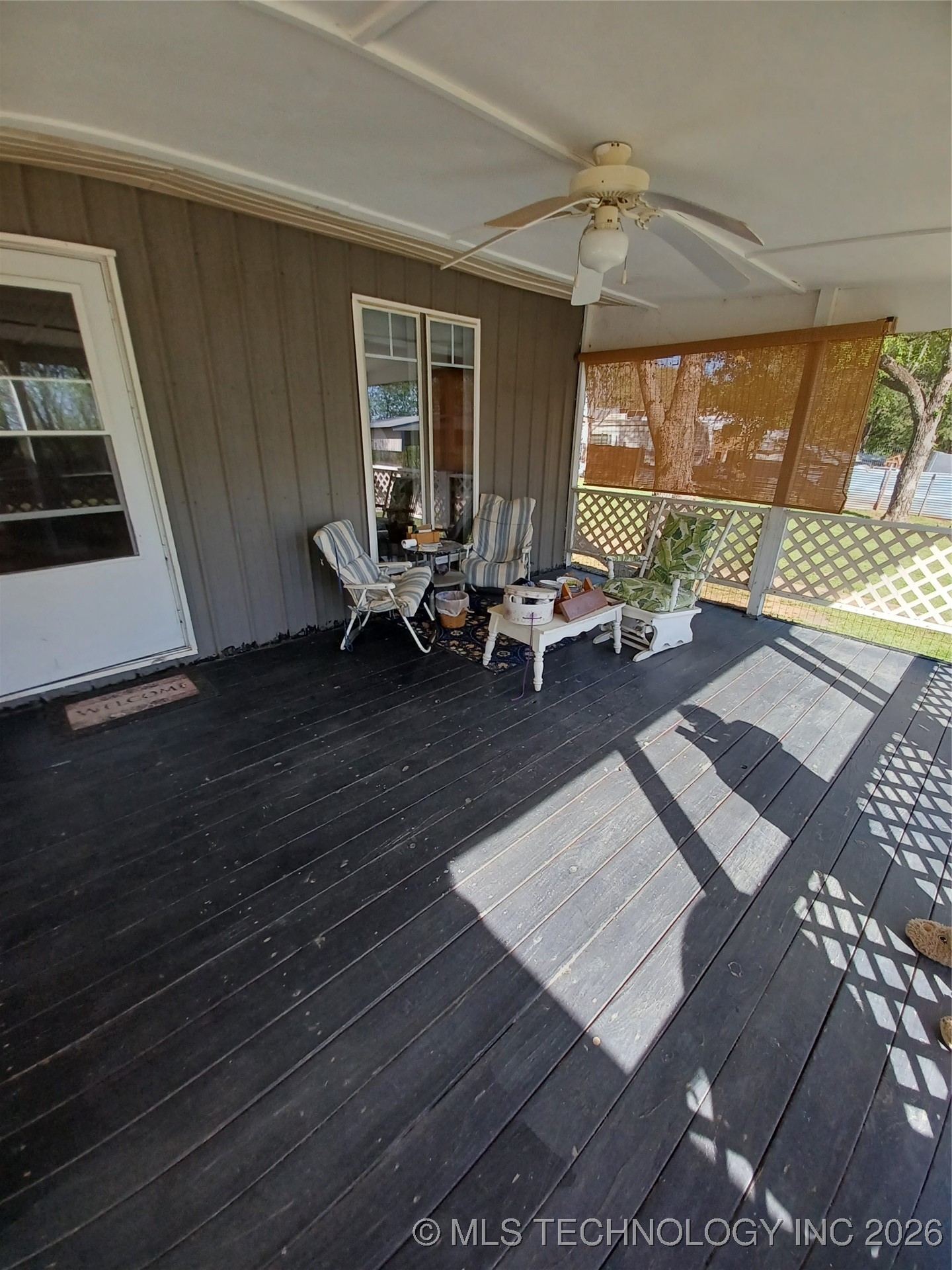 416747 Delaware Drive Property Photo 5