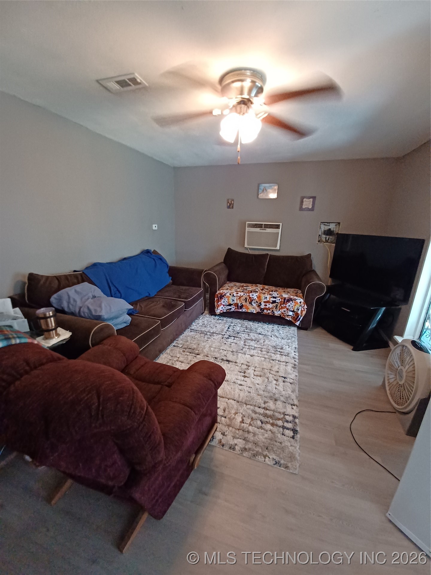 416747 Delaware Drive Property Photo 7