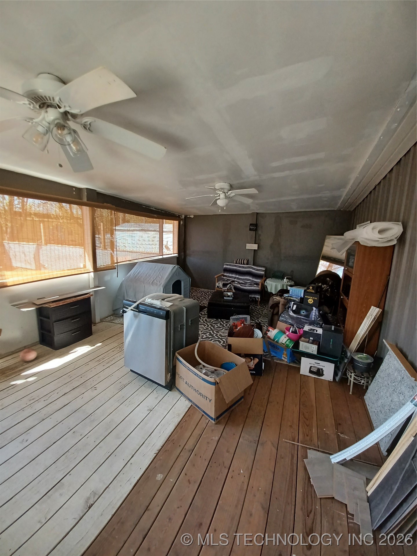 416747 Delaware Drive Property Photo 18
