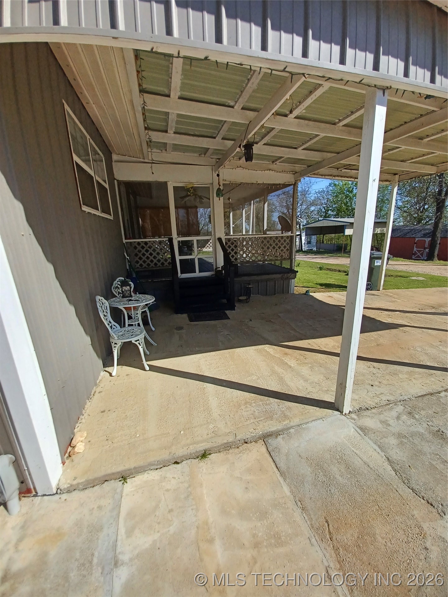 416747 Delaware Drive Property Photo 27