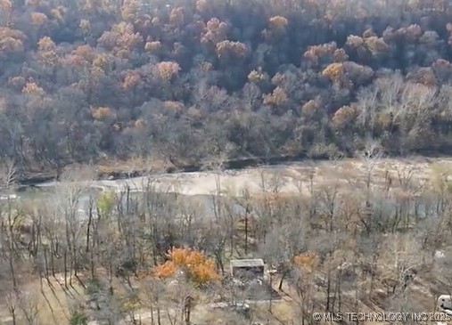 462436 Riverside Drive Property Photo 4