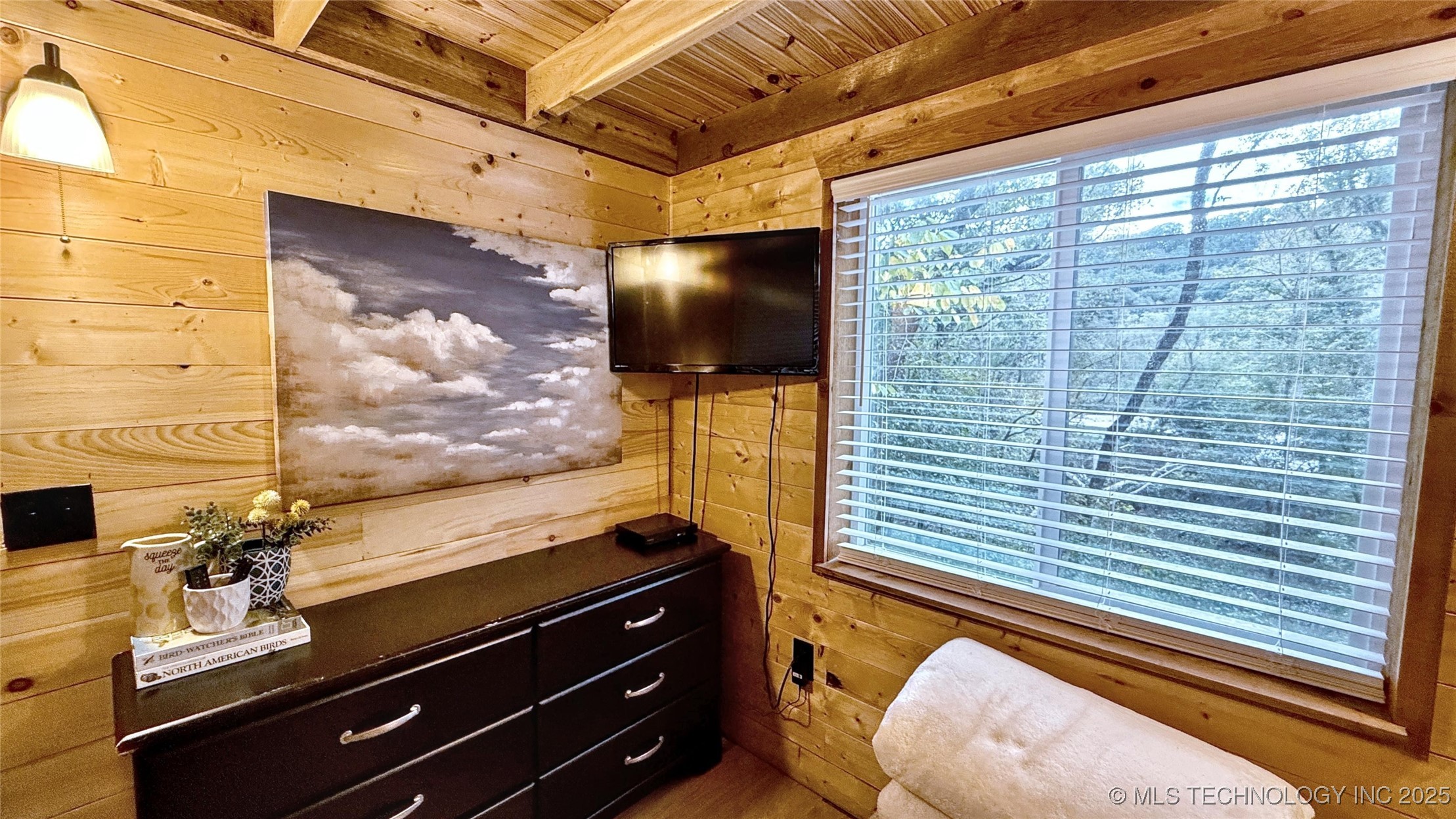 462436 Riverside Drive Property Photo 25