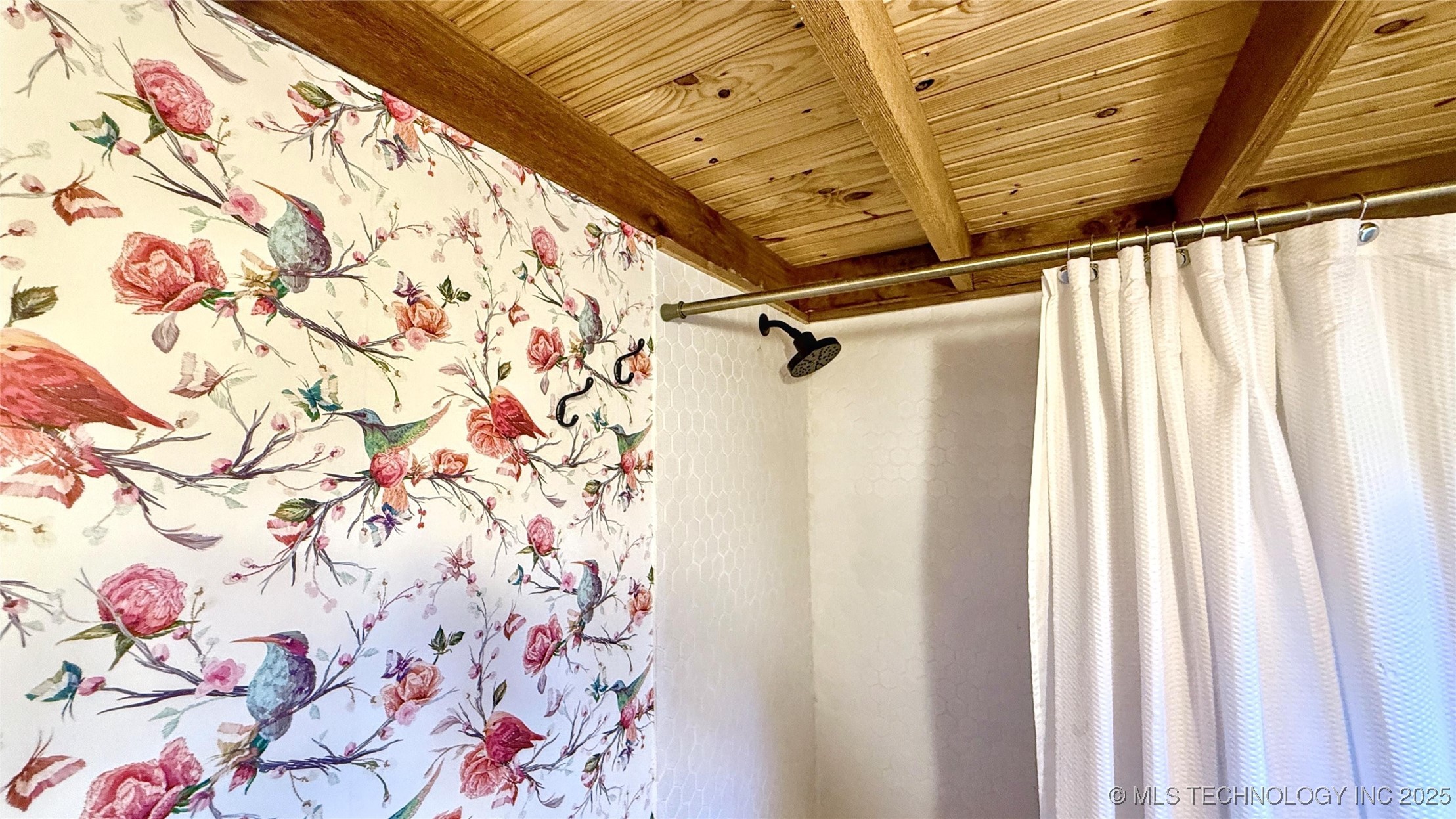 462436 Riverside Drive Property Photo 28