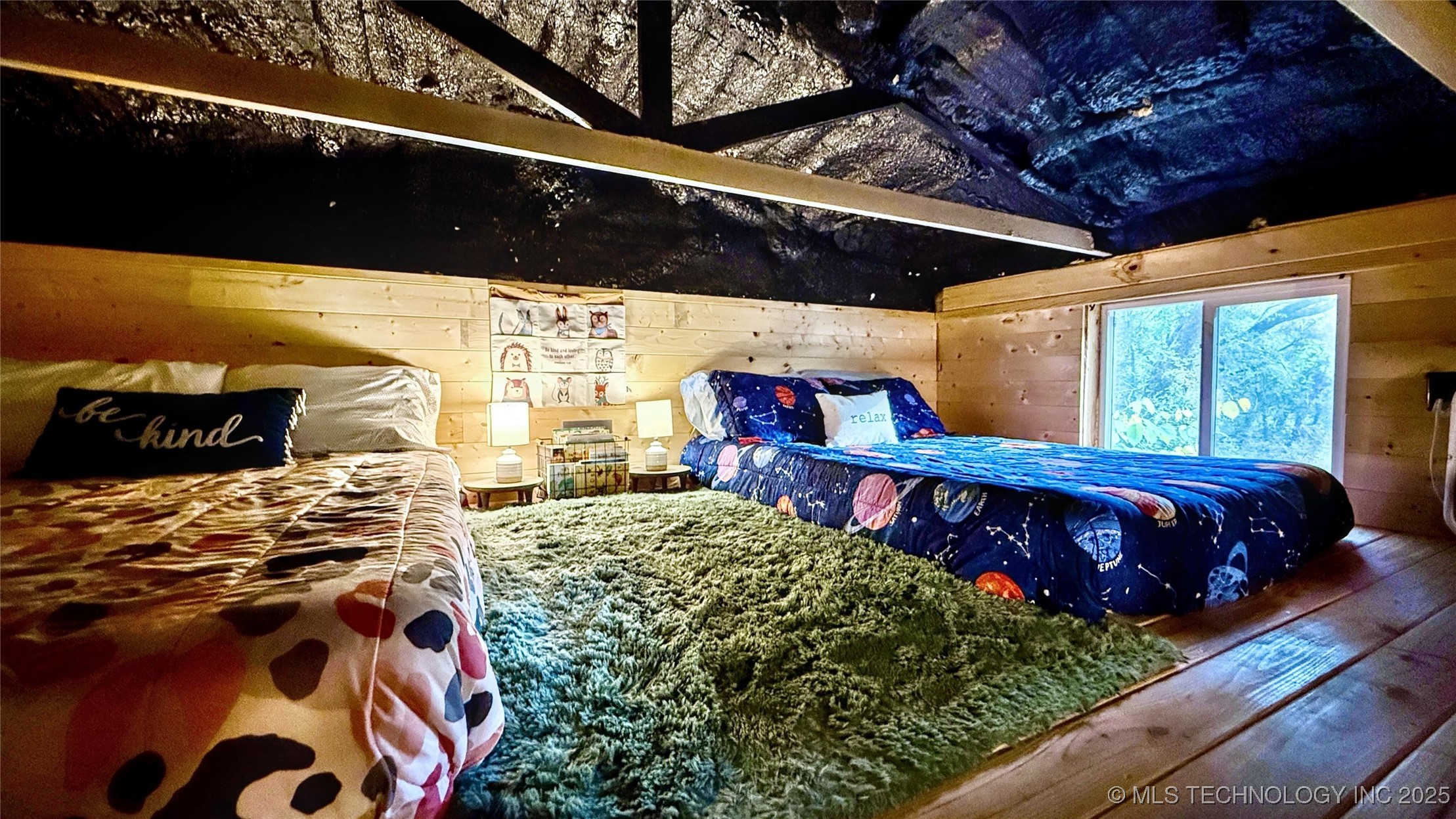 462436 Riverside Drive Property Photo 30