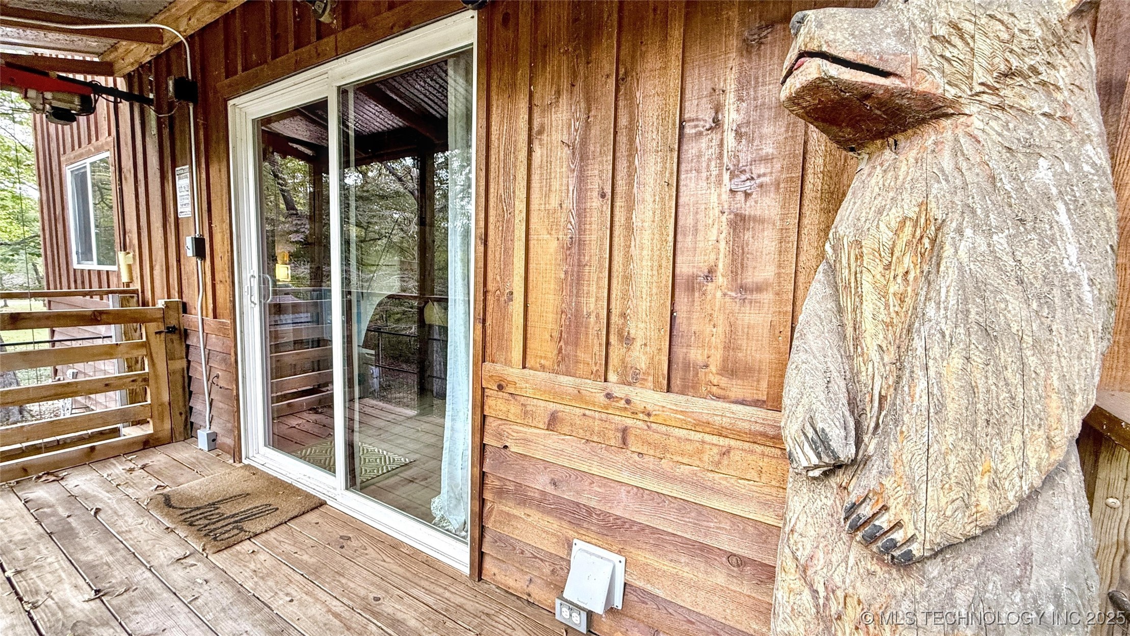 462436 Riverside Drive Property Photo 32