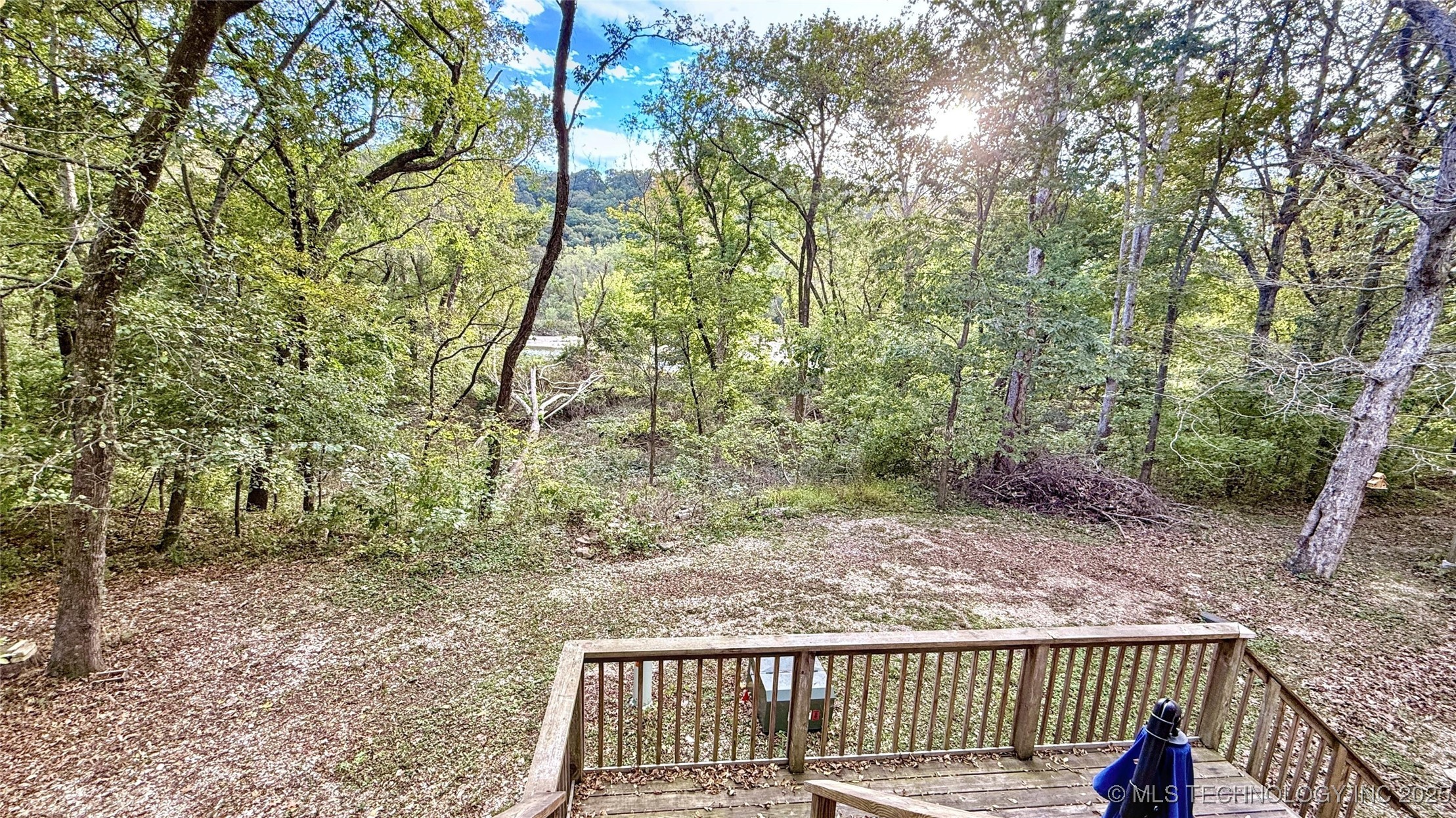 462436 Riverside Drive Property Photo 34