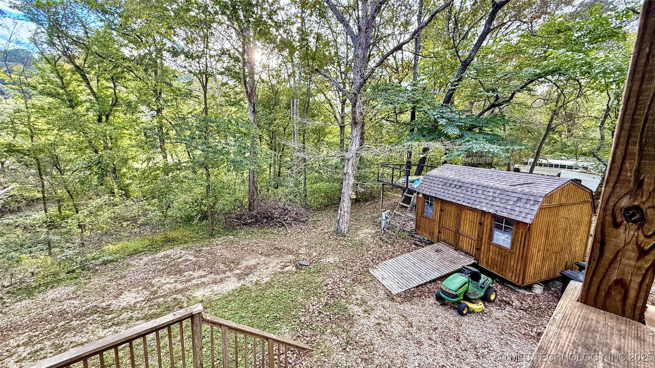 462436 Riverside Drive Property Photo 35