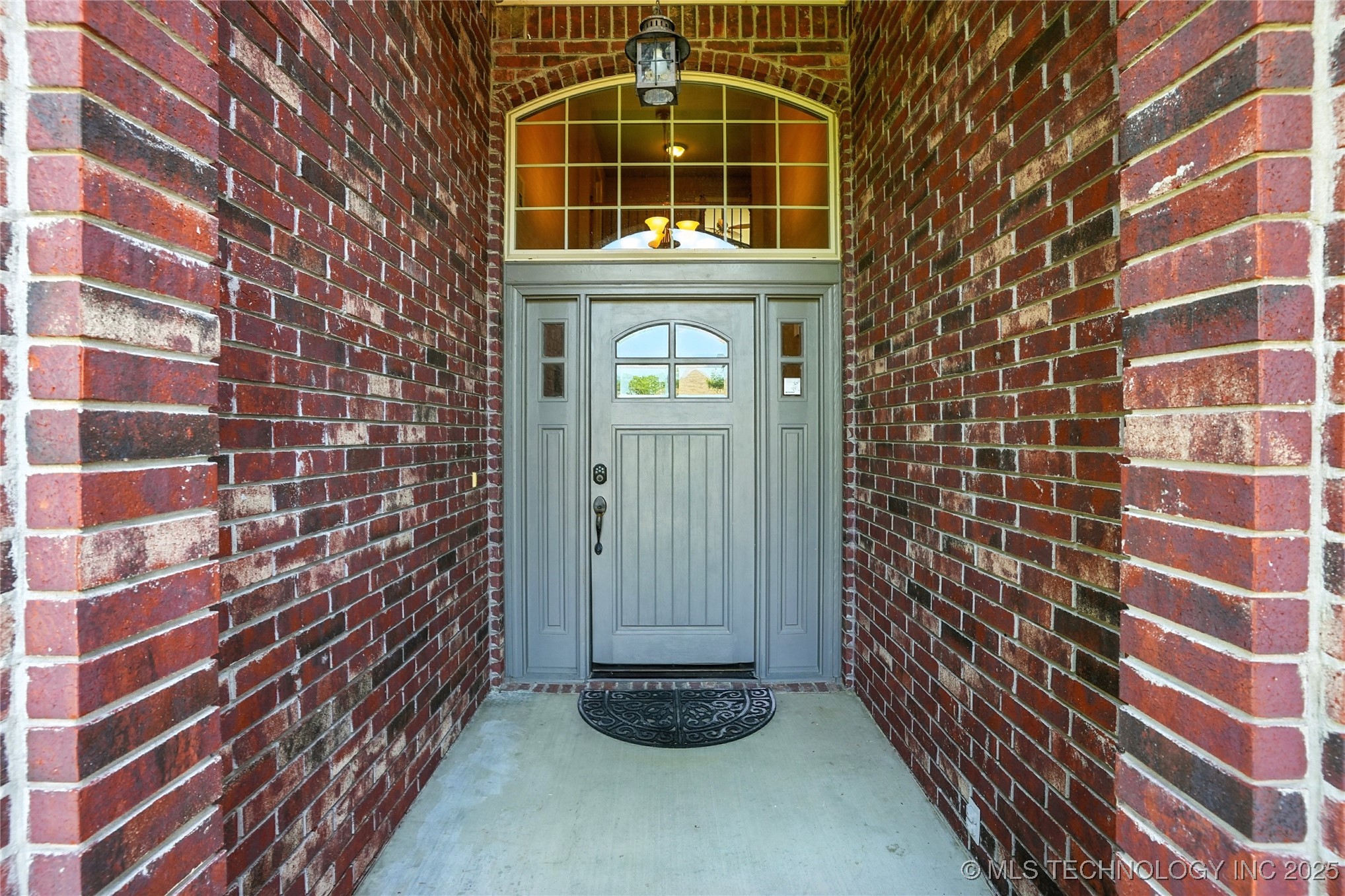 401 S Tallchief Avenue Property Photo 5