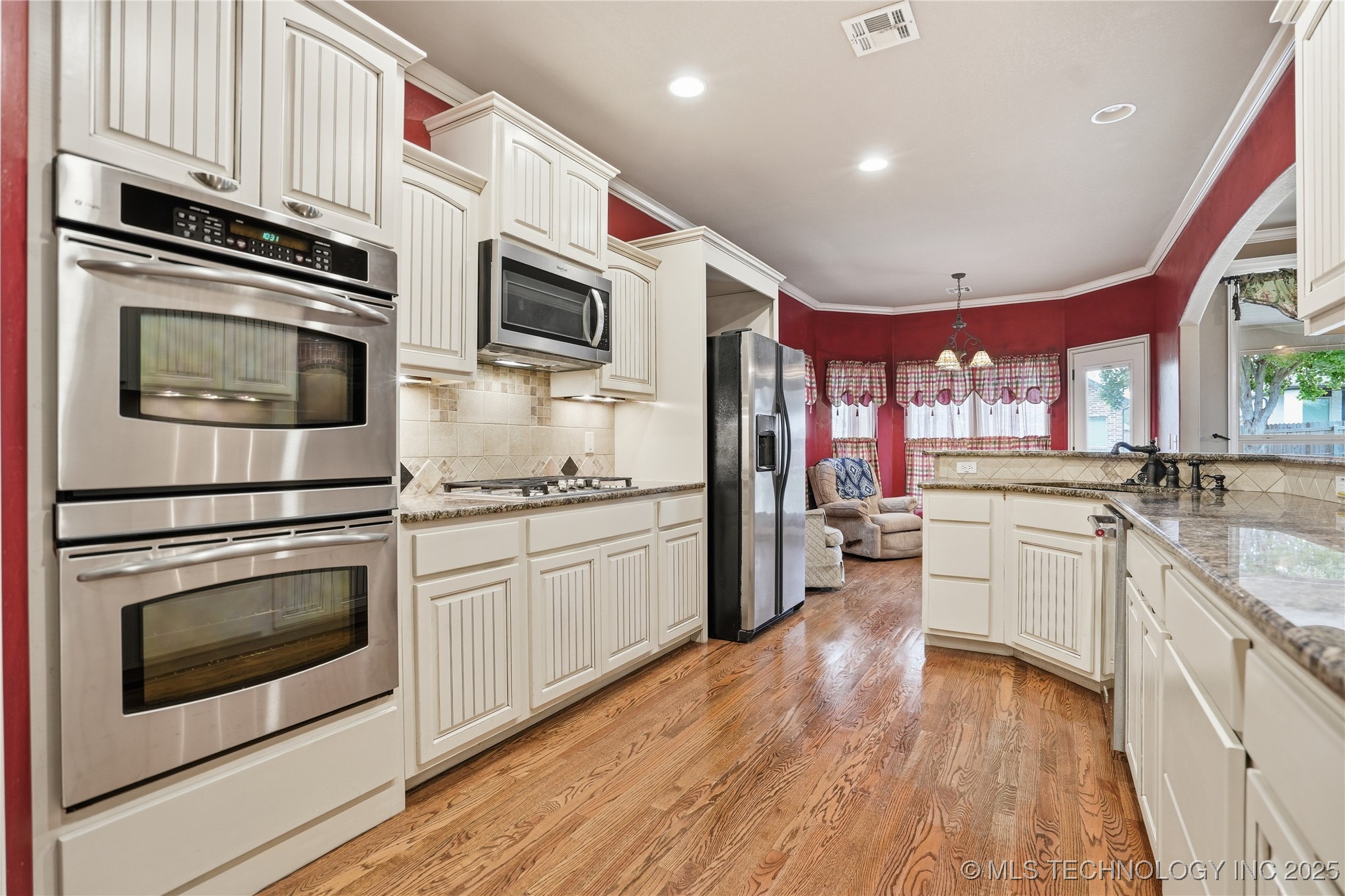 401 S Tallchief Avenue Property Photo 13