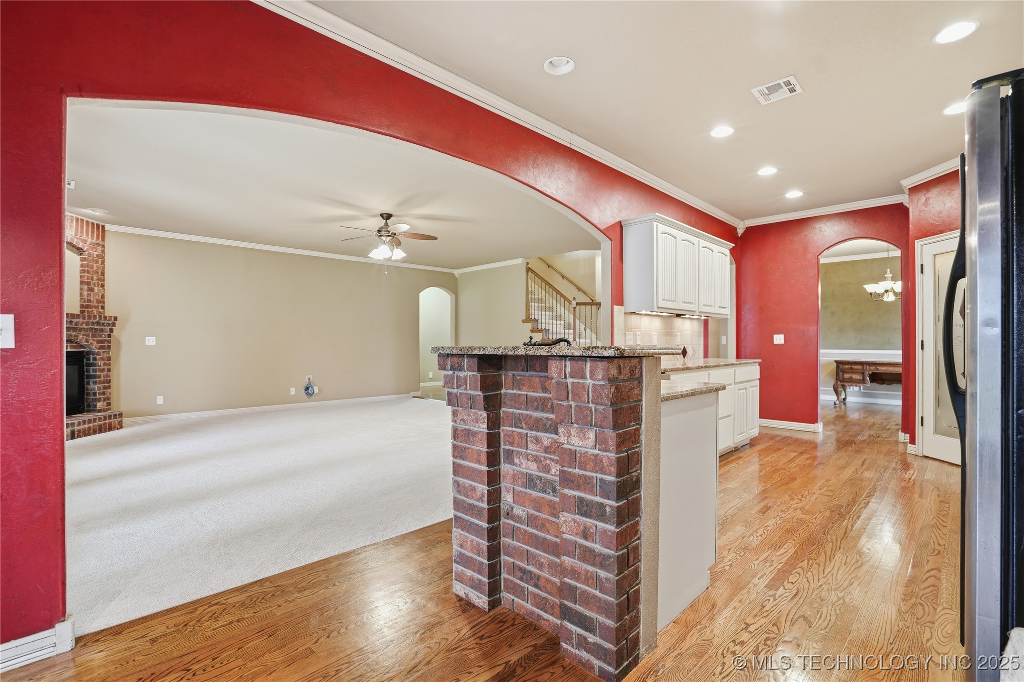 401 S Tallchief Avenue Property Photo 17