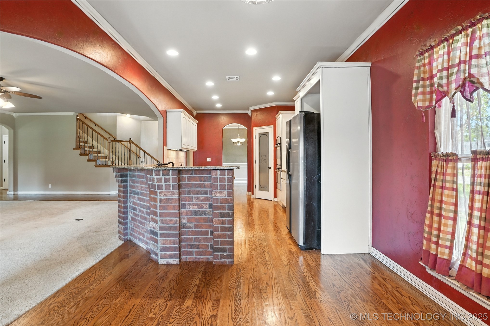 401 S Tallchief Avenue Property Photo 18