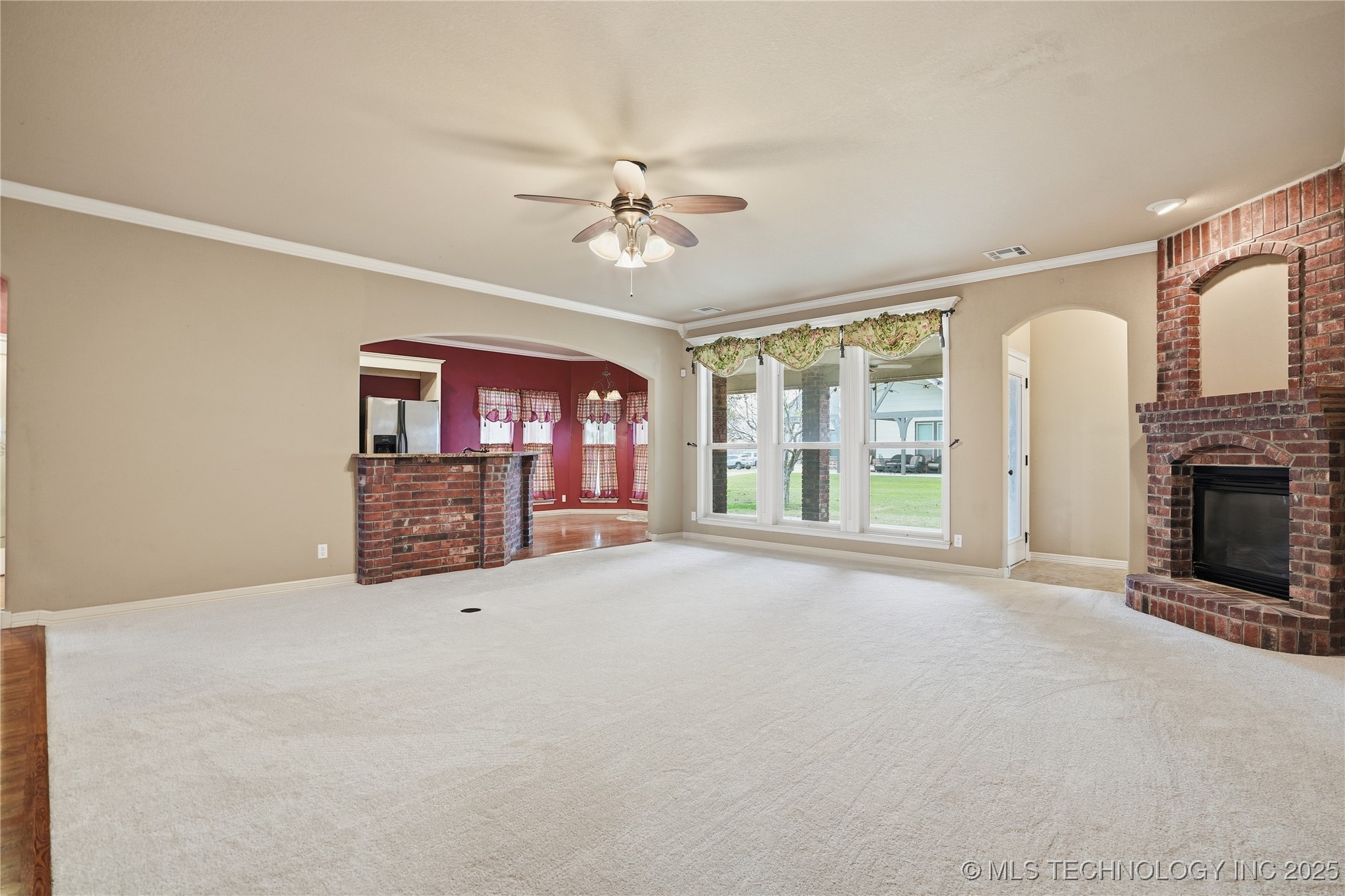 401 S Tallchief Avenue Property Photo 21