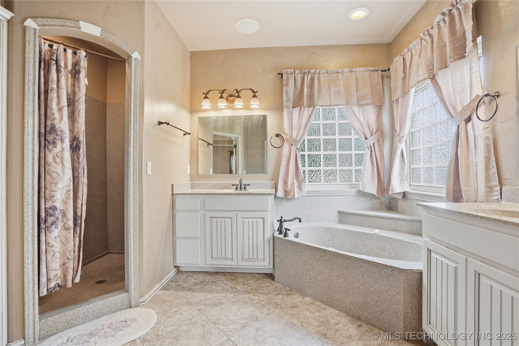 401 S Tallchief Avenue Property Photo 29