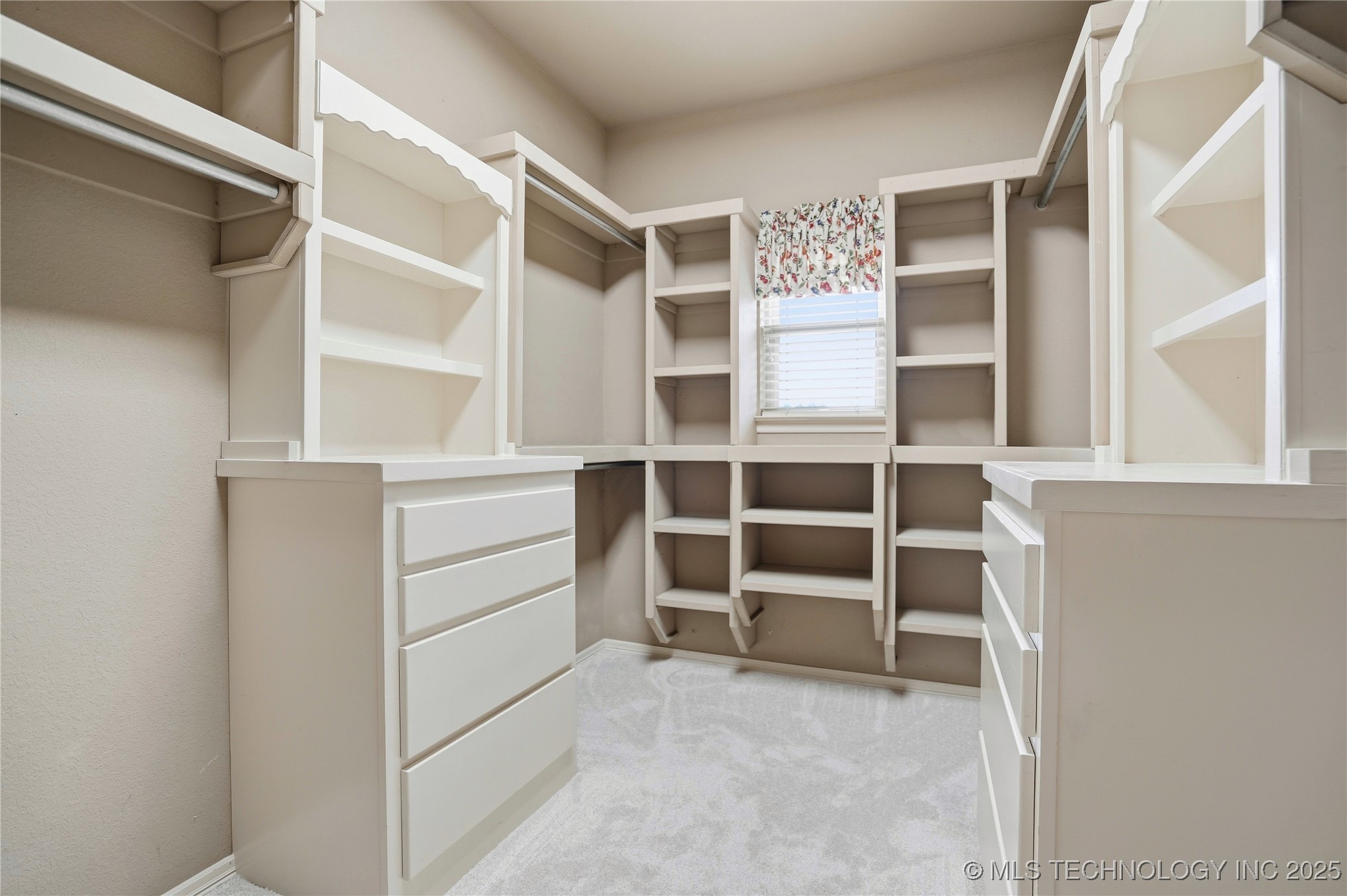 401 S Tallchief Avenue Property Photo 31