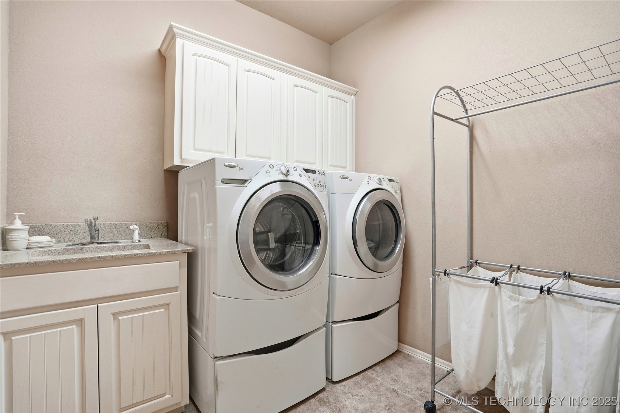 401 S Tallchief Avenue Property Photo 33