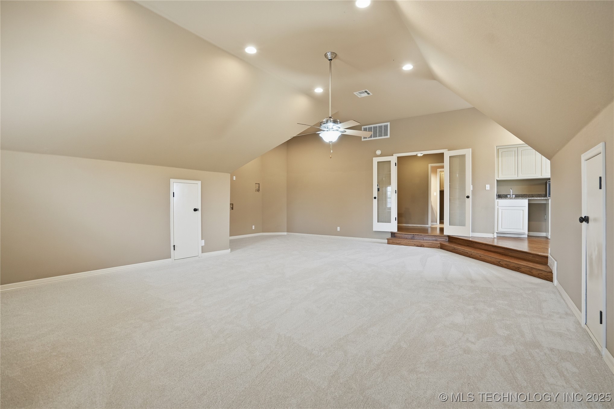 401 S Tallchief Avenue Property Photo 45