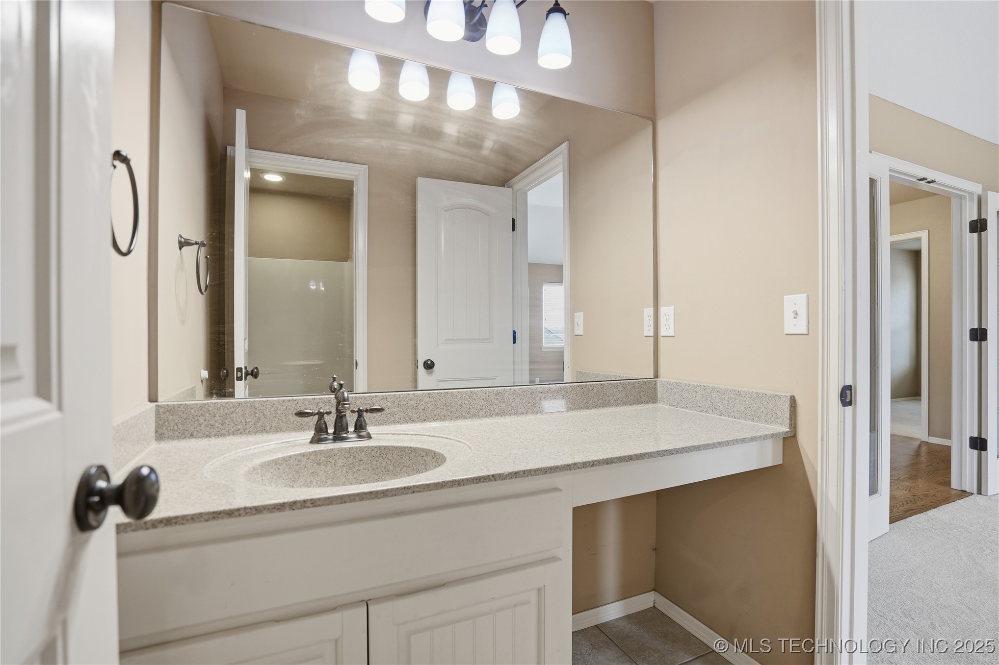 401 S Tallchief Avenue Property Photo 54