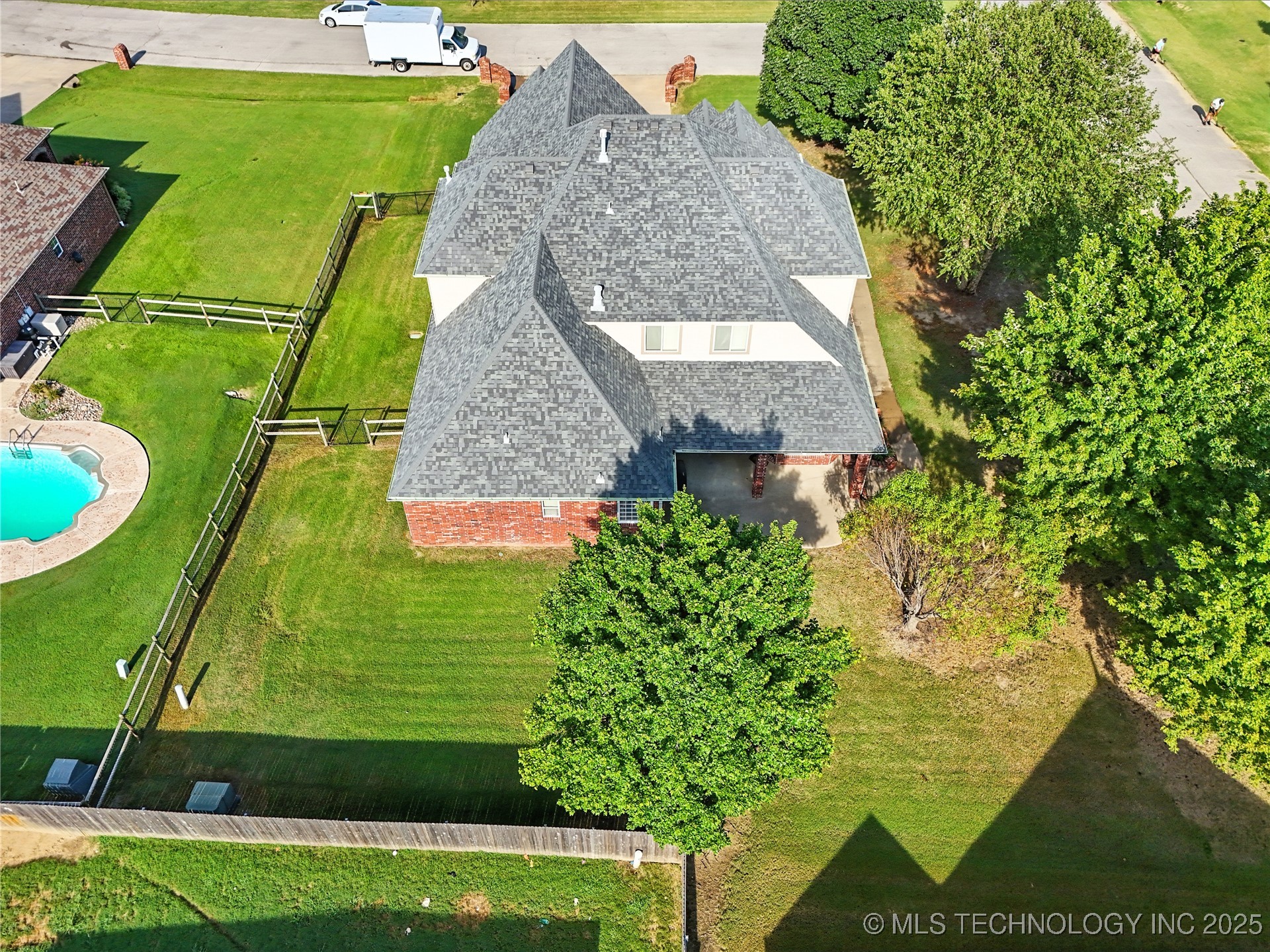 401 S Tallchief Avenue Property Photo 73