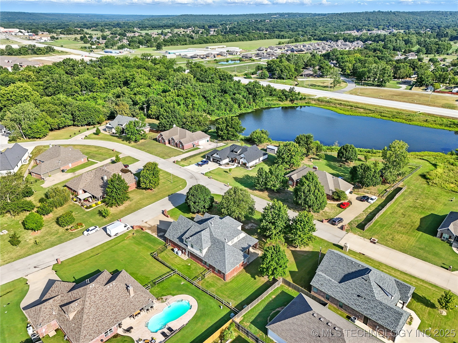 401 S Tallchief Avenue Property Photo 76