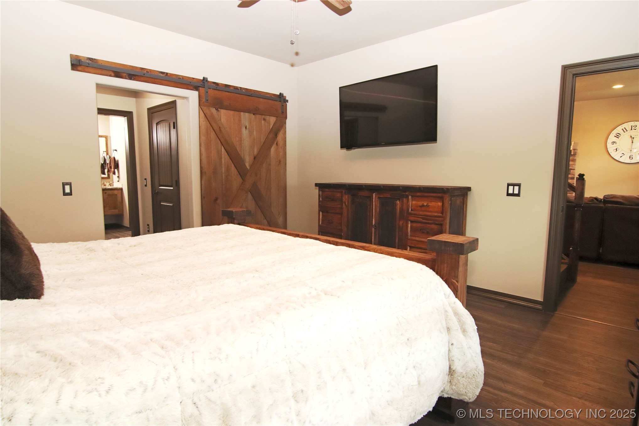 467281 Hwy 100 Property Photo 19