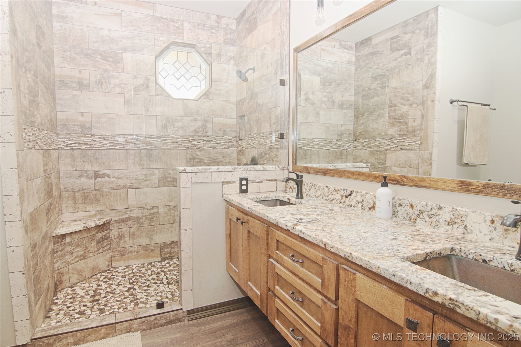 467281 Hwy 100 Property Photo 24