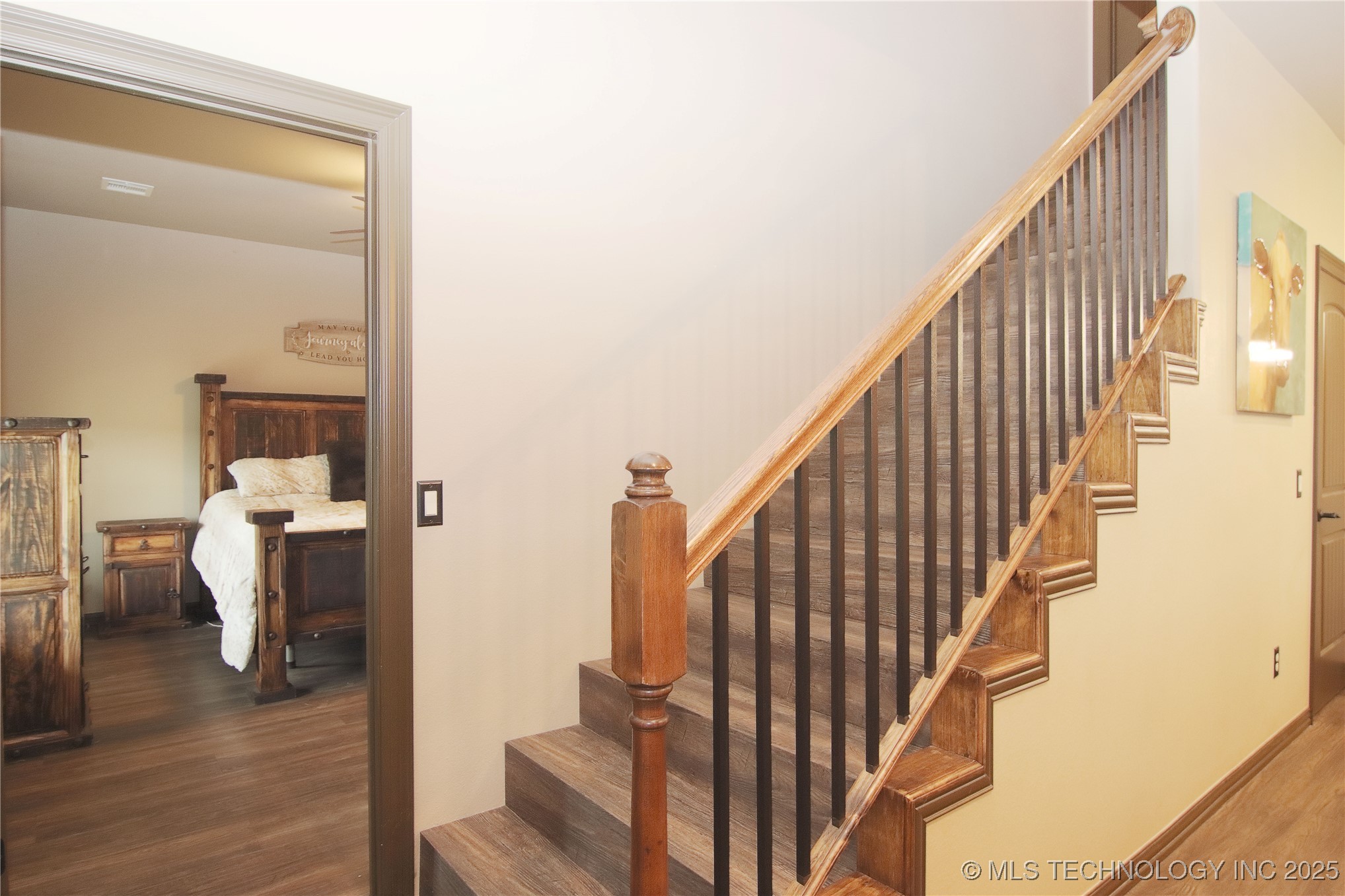 467281 Hwy 100 Property Photo 32