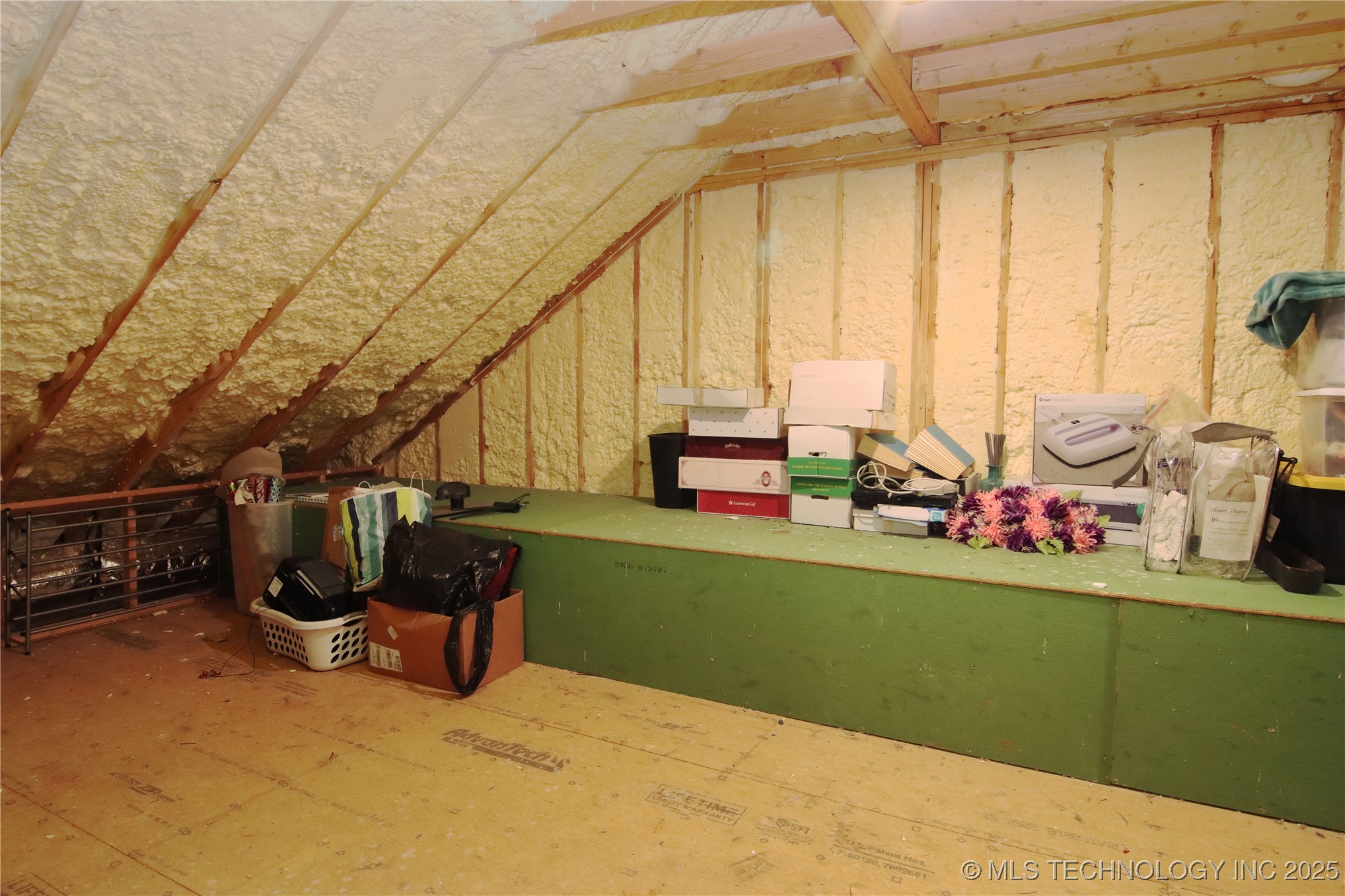 467281 Hwy 100 Property Photo 37