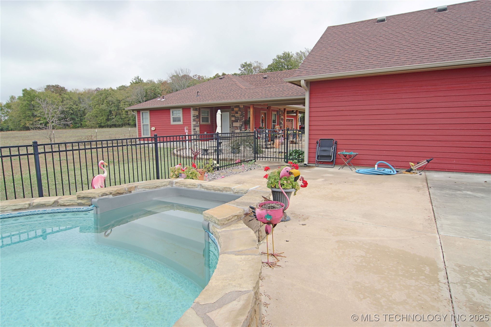 467281 Hwy 100 Property Photo 42