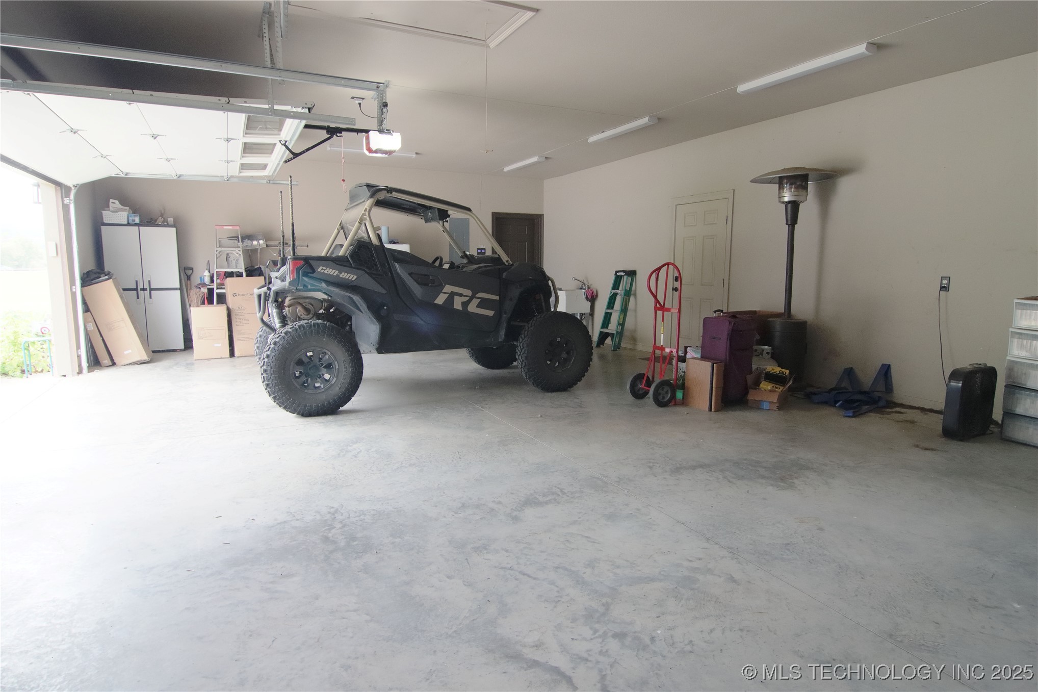 467281 Hwy 100 Property Photo 44