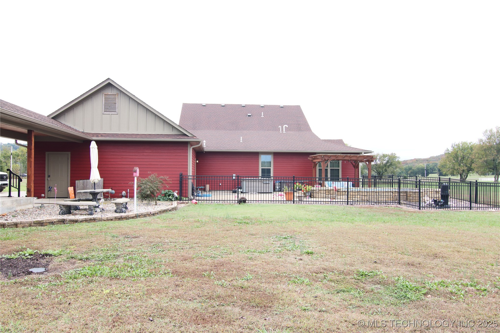 467281 Hwy 100 Property Photo 49