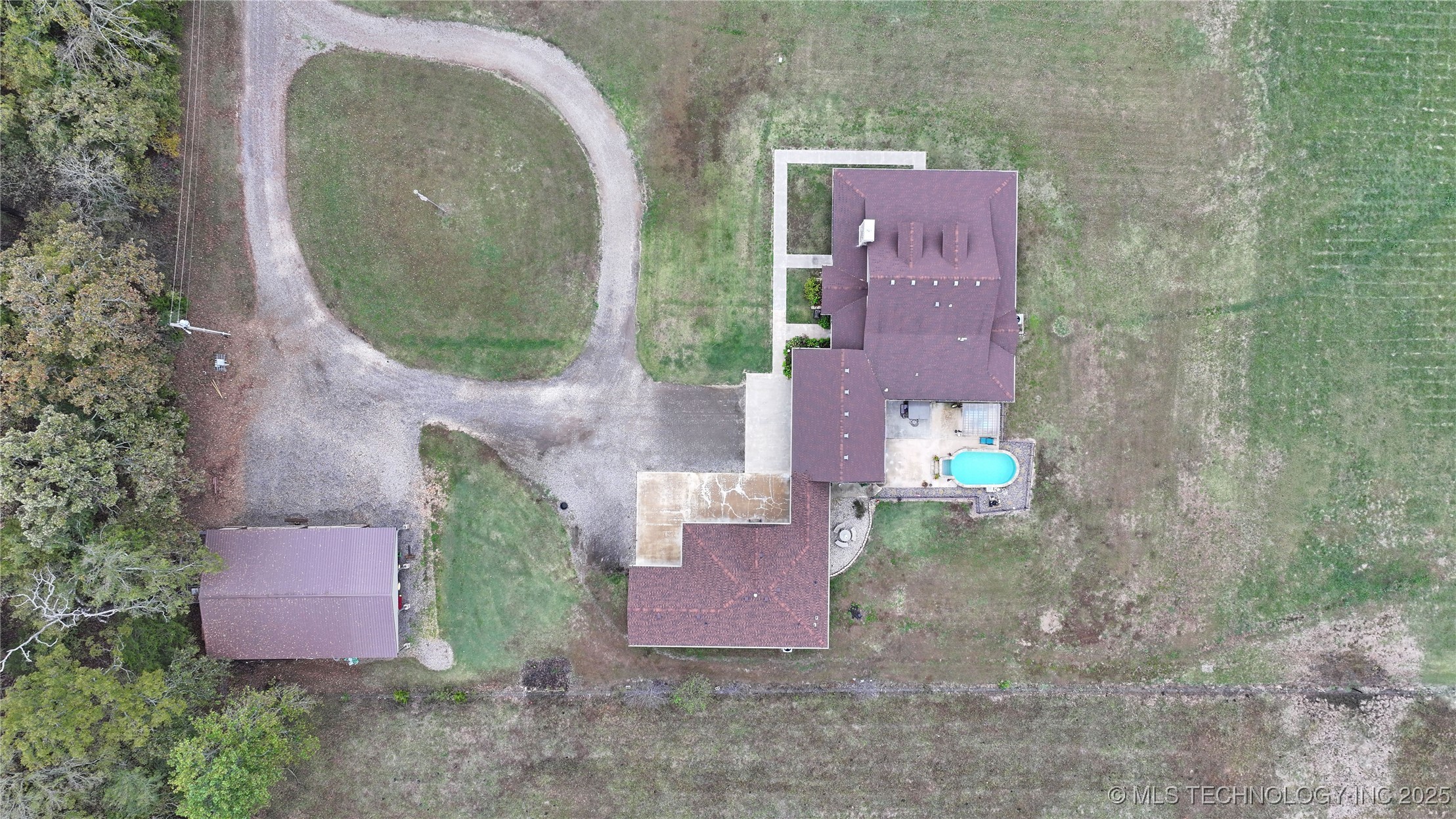 467281 Hwy 100 Property Photo 68