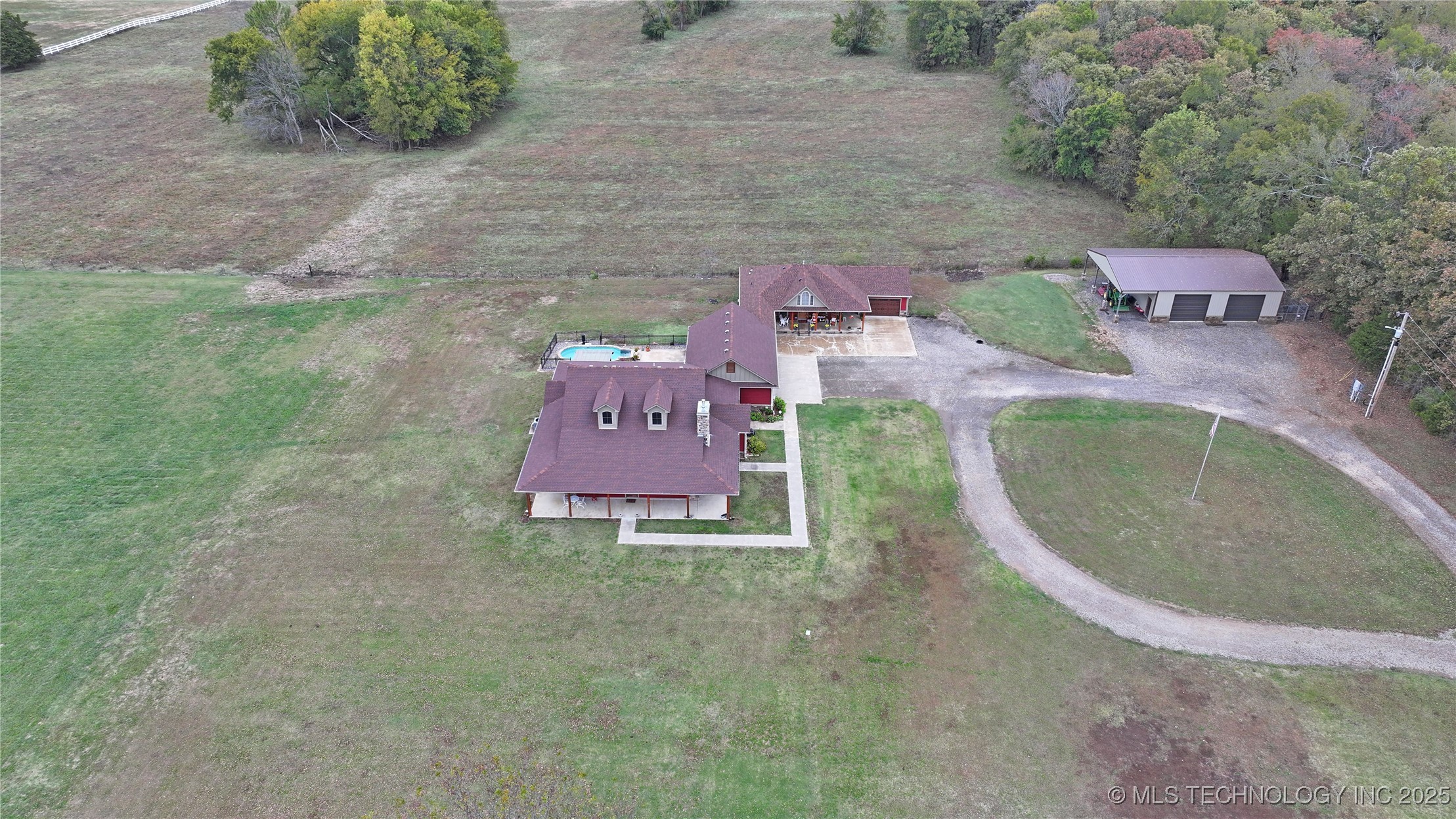 467281 Hwy 100 Property Photo 69