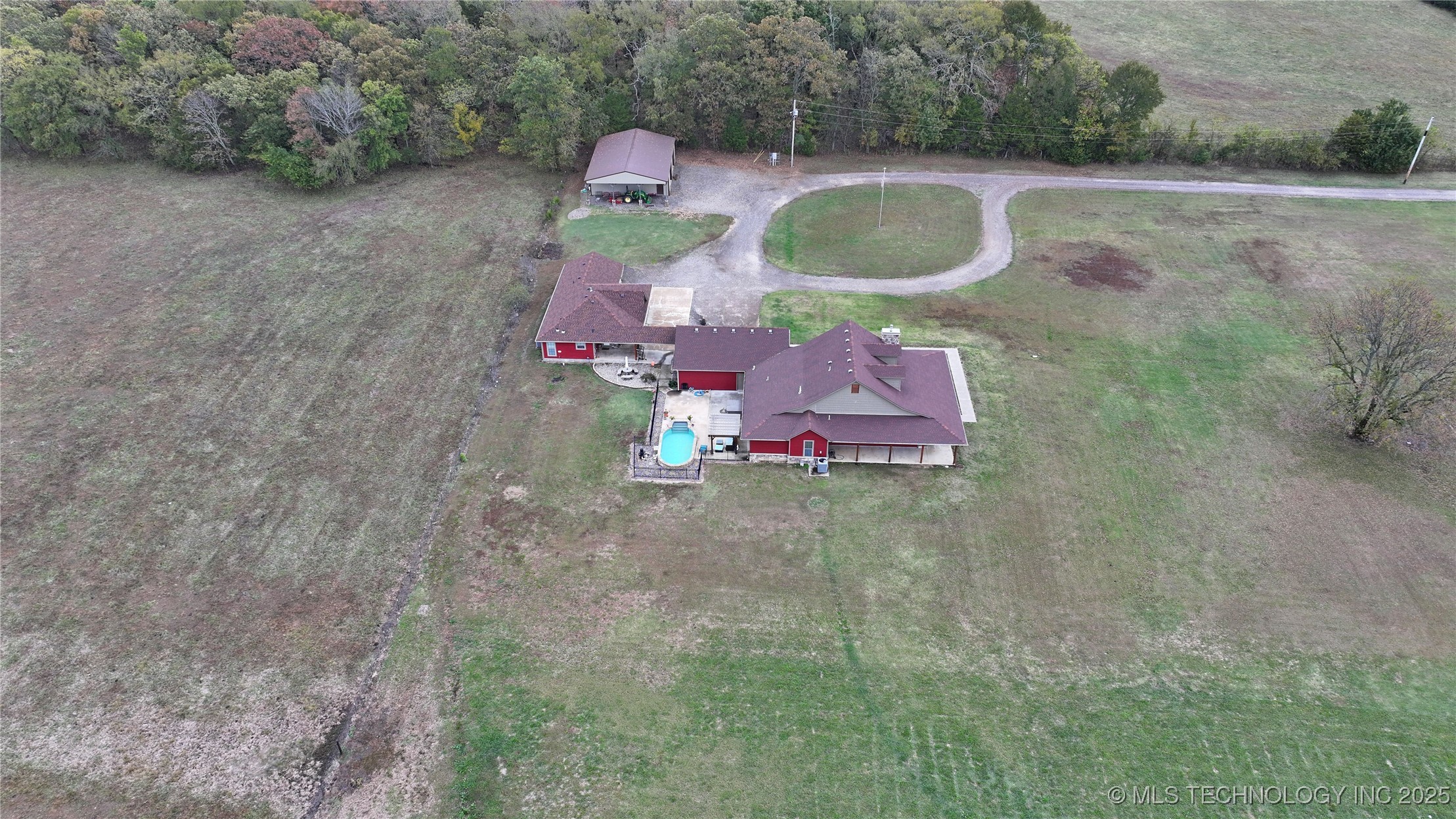 467281 Hwy 100 Property Photo 70