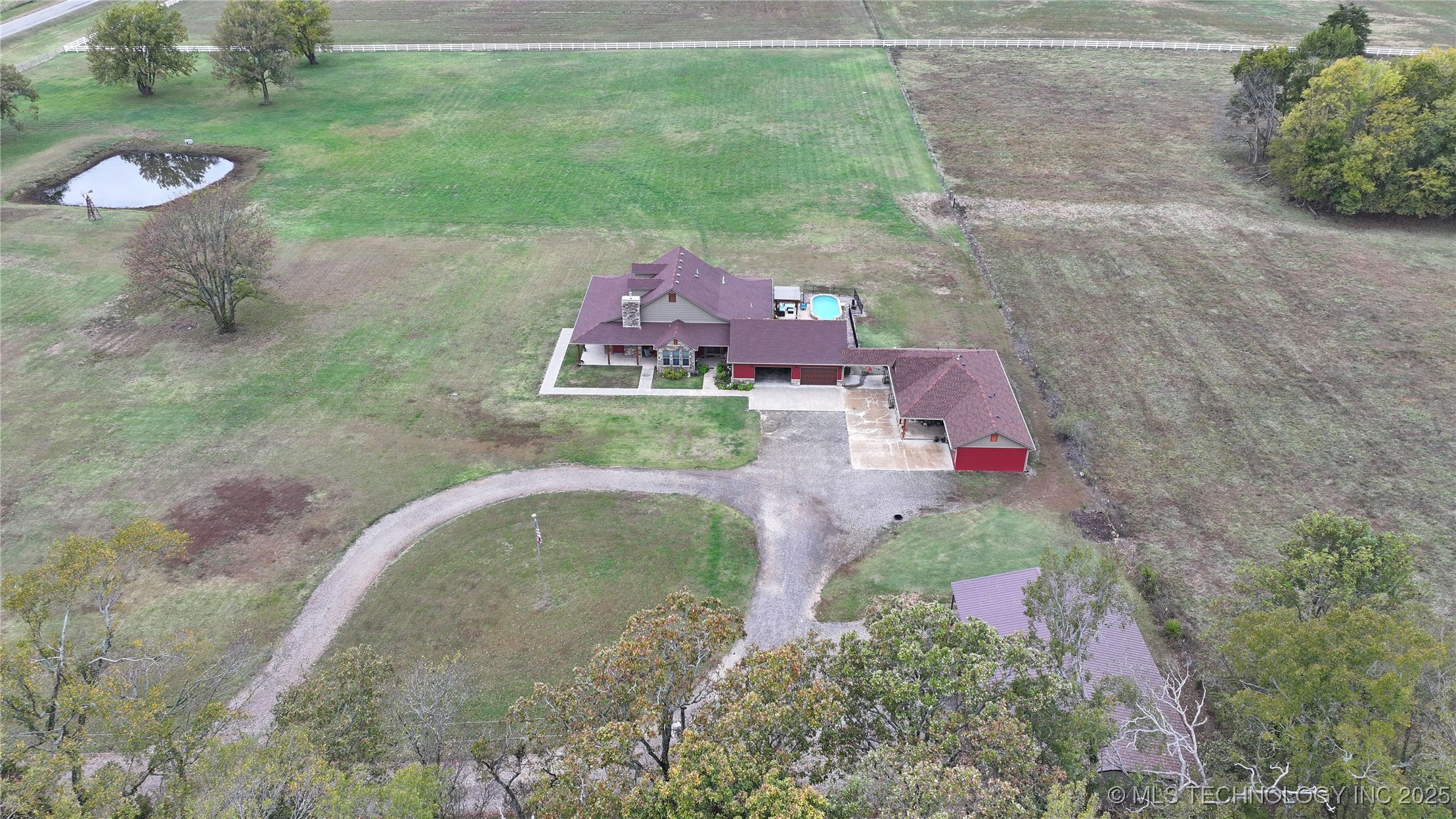 467281 Hwy 100 Property Photo 71