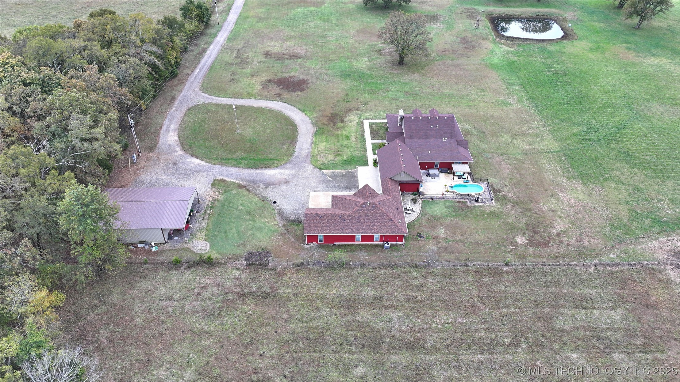 467281 Hwy 100 Property Photo 72