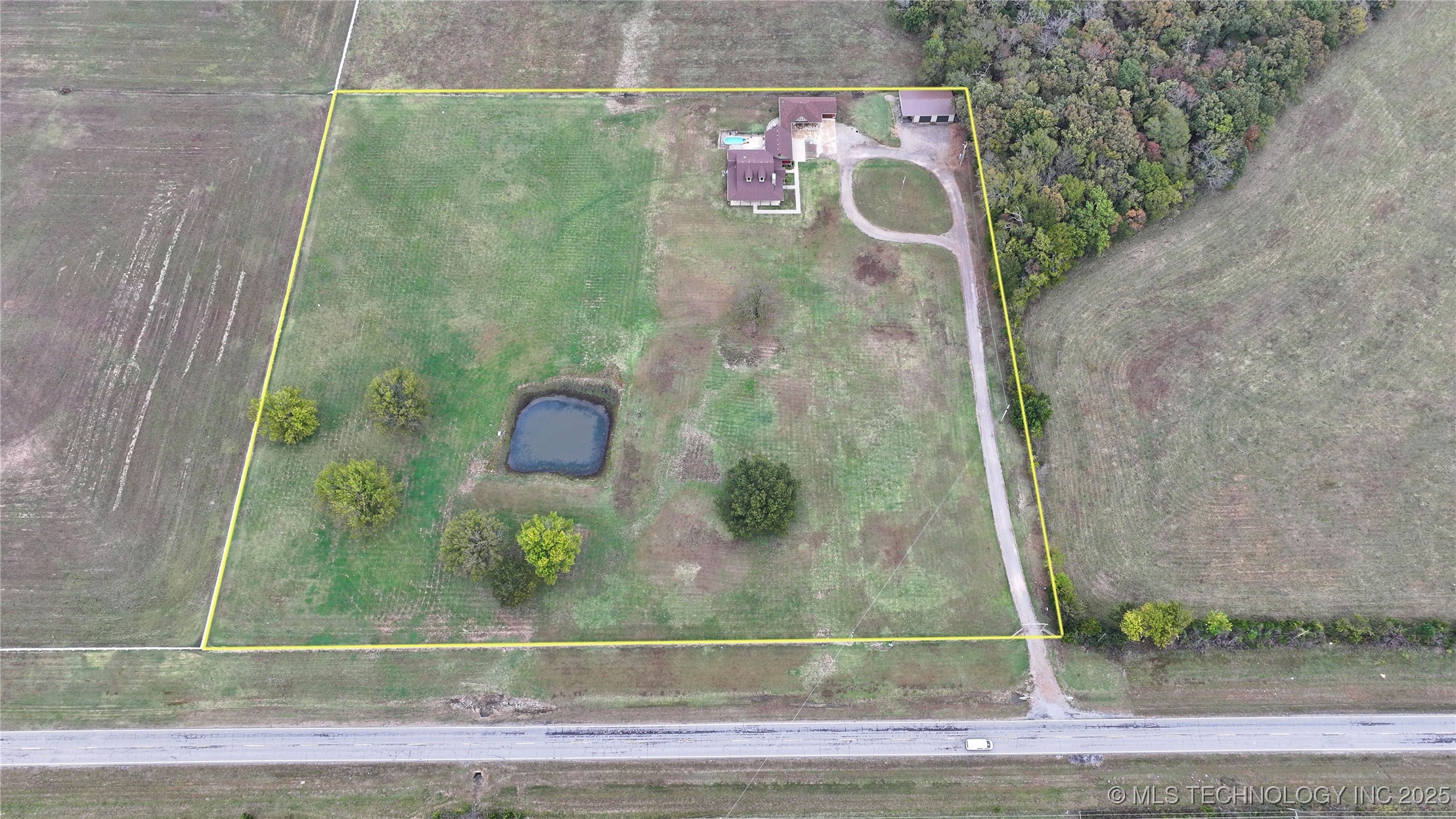 467281 Hwy 100 Property Photo 76