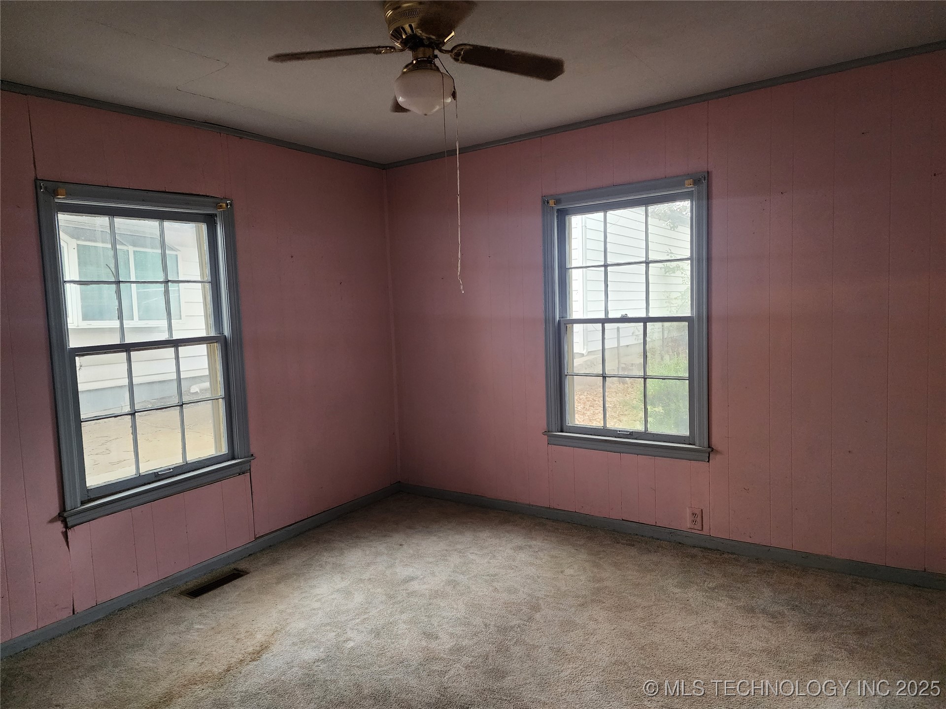 1921 W 41st Street Property Photo 22