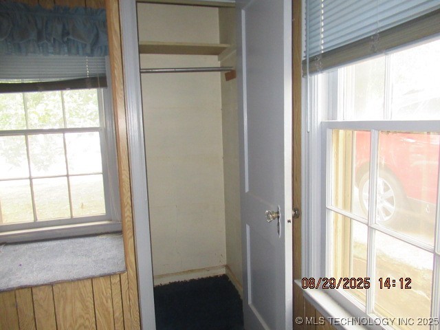 1921 W 41st Street Property Photo 23