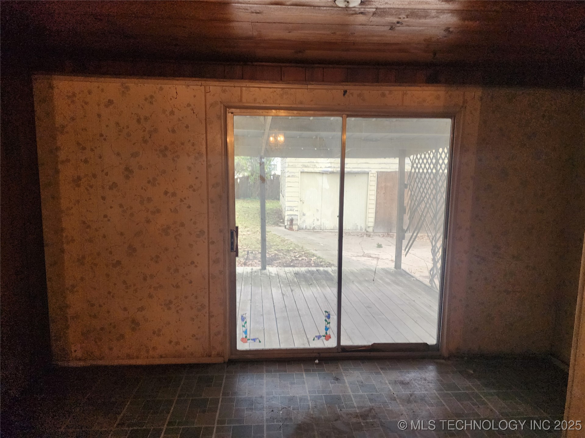 1921 W 41st Street Property Photo 26