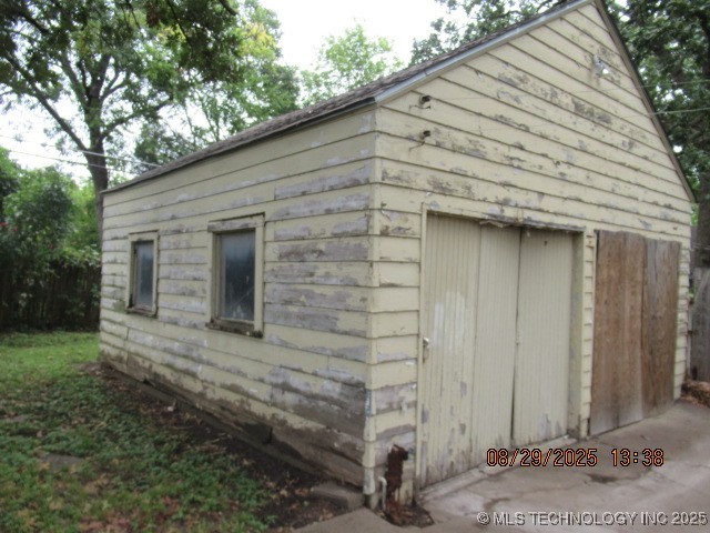 1921 W 41st Street Property Photo 35