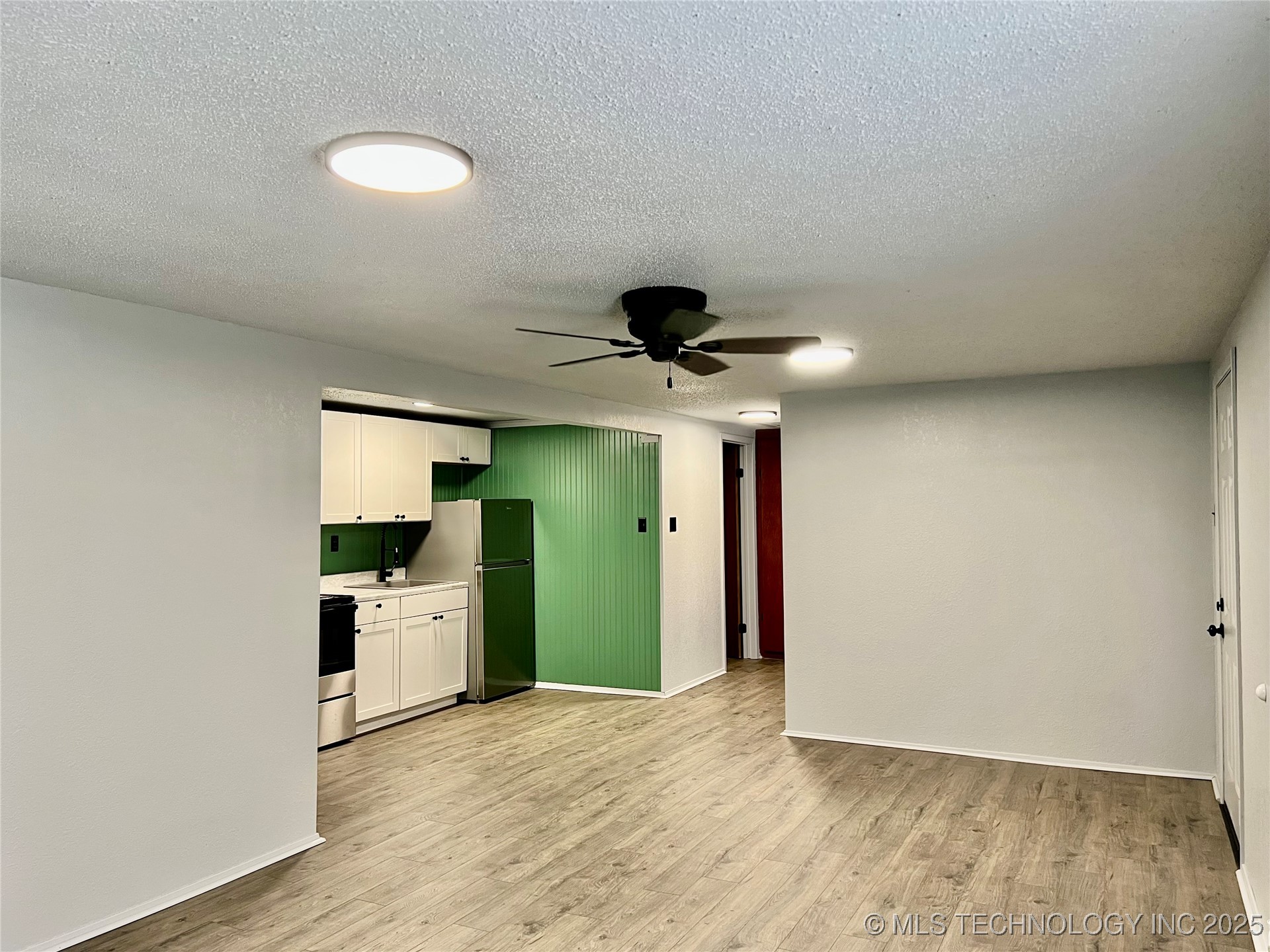 10826 Post Oak Road Property Photo 7